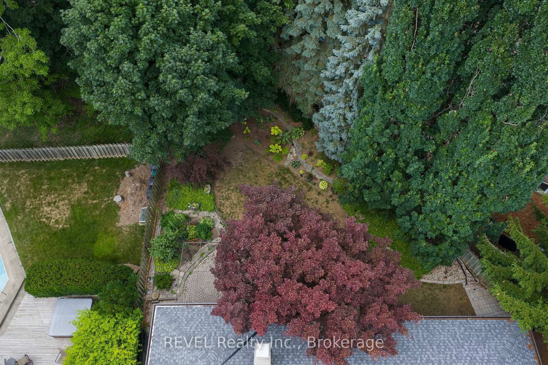 Photo 12 of 38 Forest Hill Crescent, Pelham, Fonthill — HOMEH