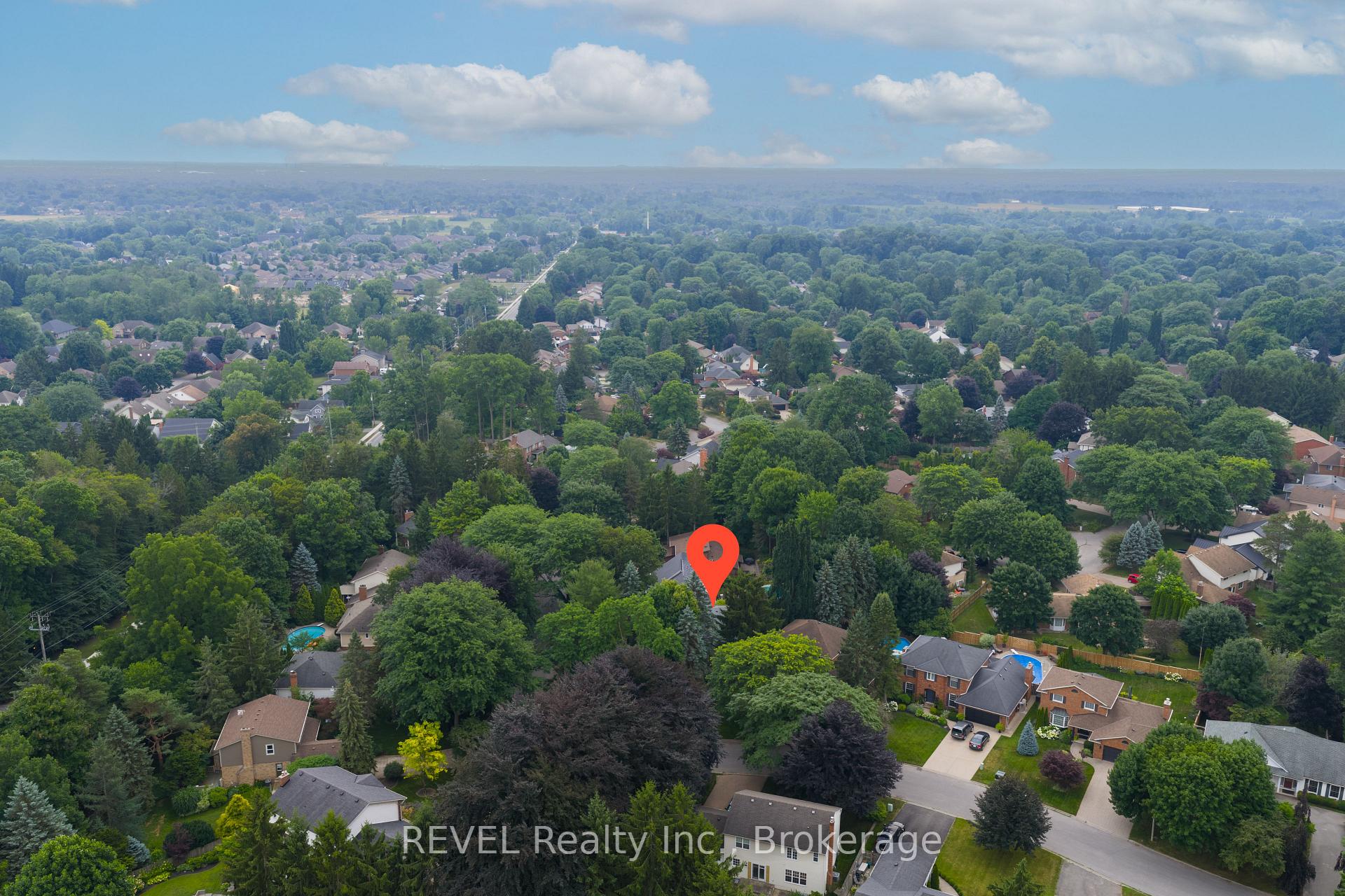 Photo 14 of 38 Forest Hill Crescent, Pelham, Fonthill — HOMEH