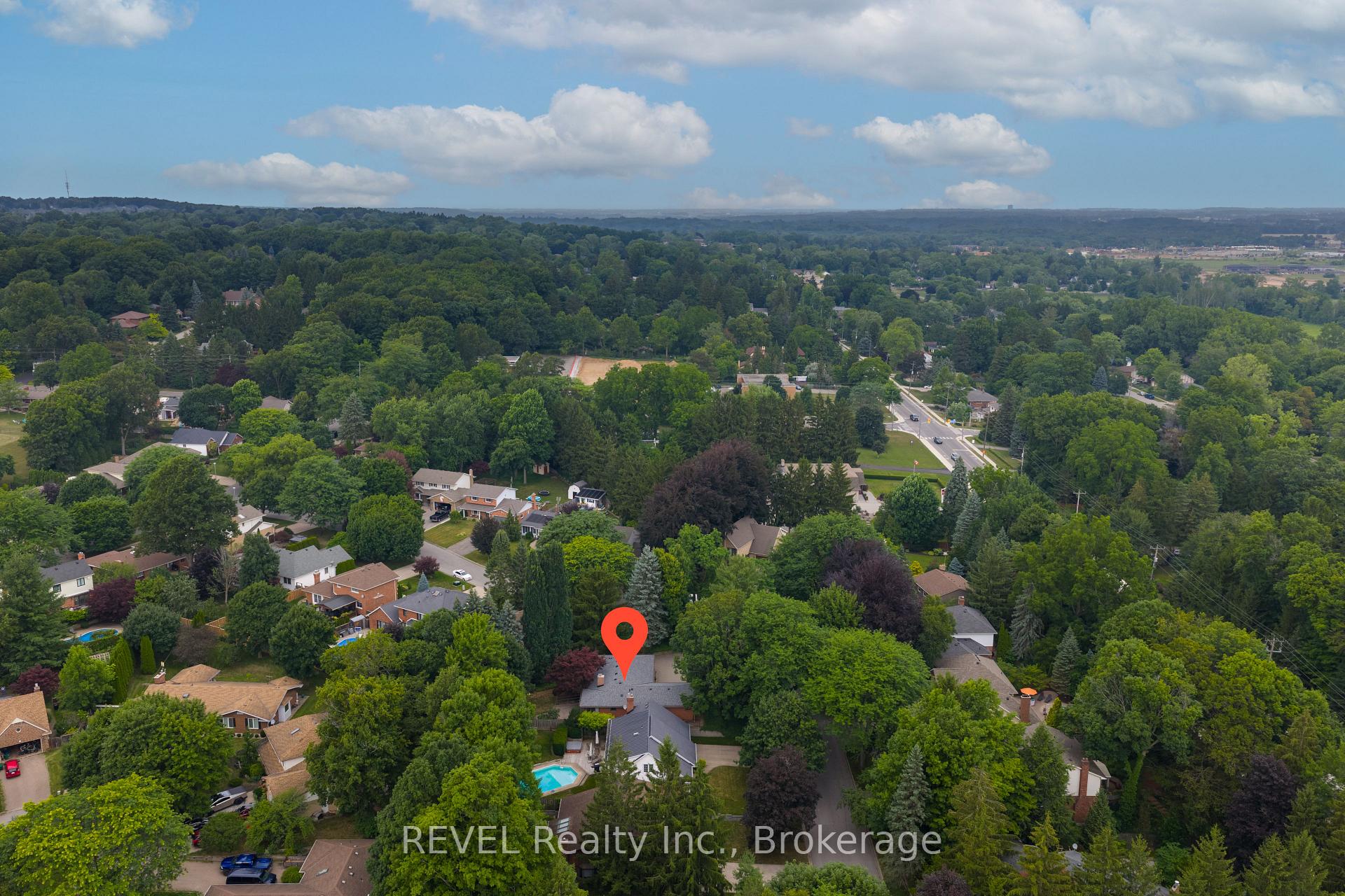 Photo 16 of 38 Forest Hill Crescent, Pelham, Fonthill — HOMEH