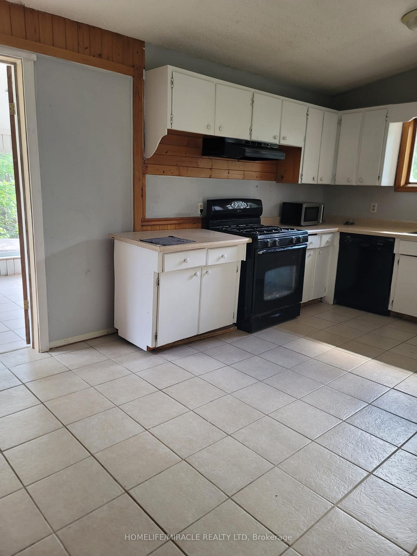 Photo 23 of 287 County Rd 16, Orangeville — HOMEH