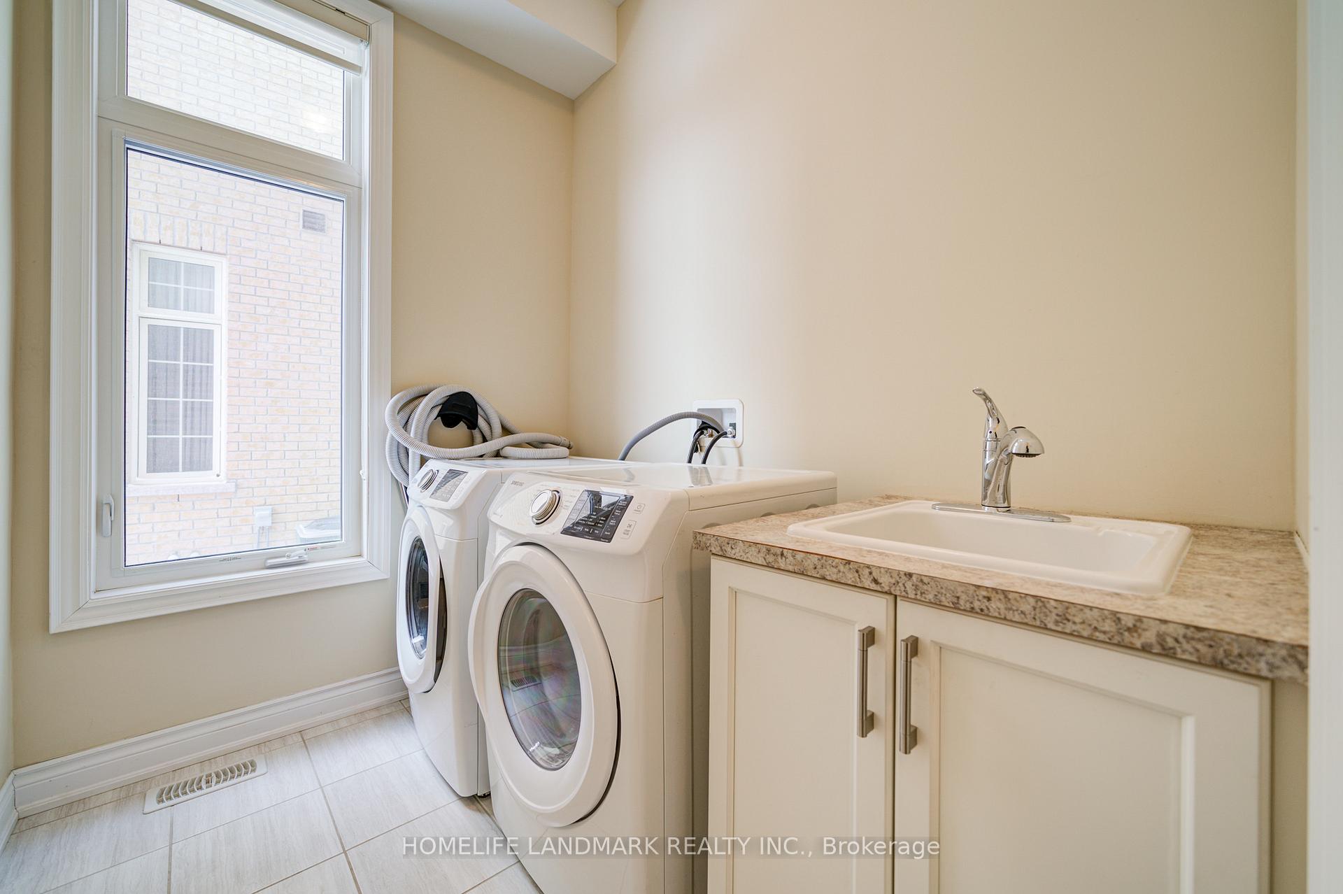 Photo 24 of 8 Tralee Court, Markham, Angus Glen — HOMEH