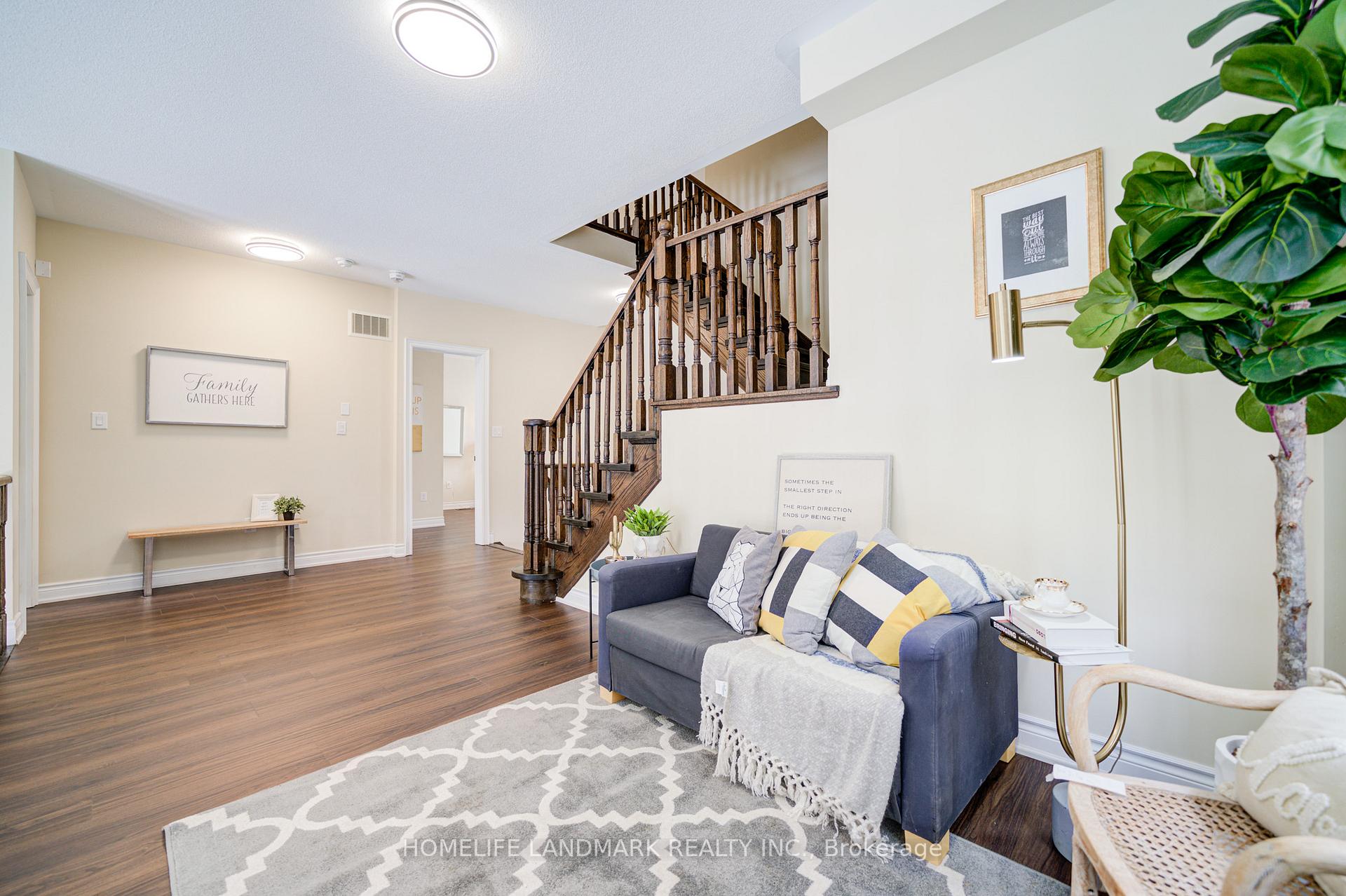 Photo 28 of 8 Tralee Court, Markham, Angus Glen — HOMEH