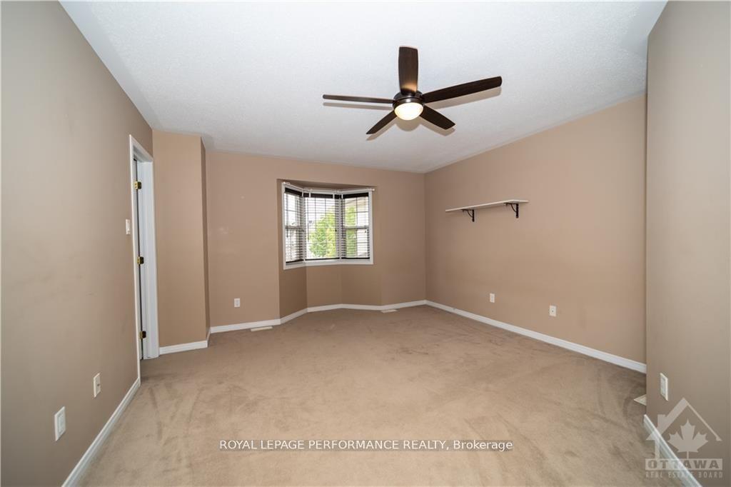 Photo 10 of 2363 Glandriel Crescent, Ottawa, Springridge/East Village — HOMEH
