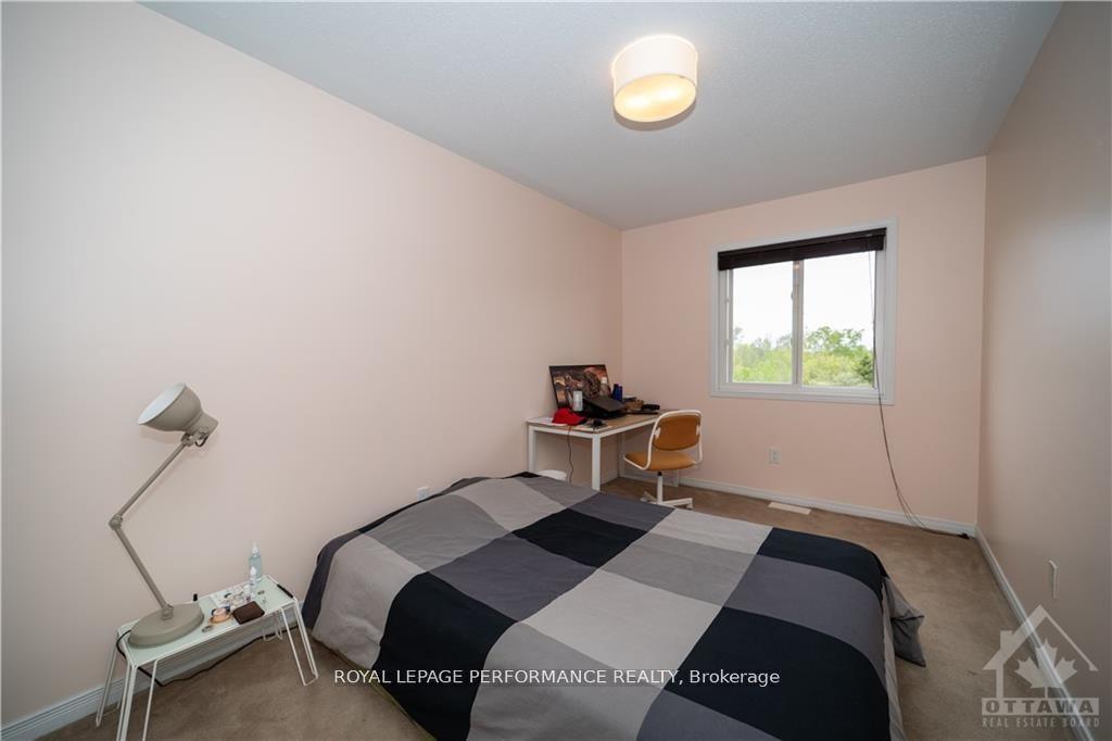 Photo 15 of 2363 Glandriel Crescent, Ottawa, Springridge/East Village — HOMEH