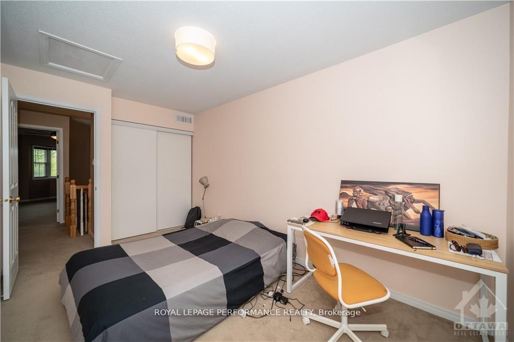 Photo 16 of 2363 Glandriel Crescent, Ottawa, Springridge/East Village — HOMEH