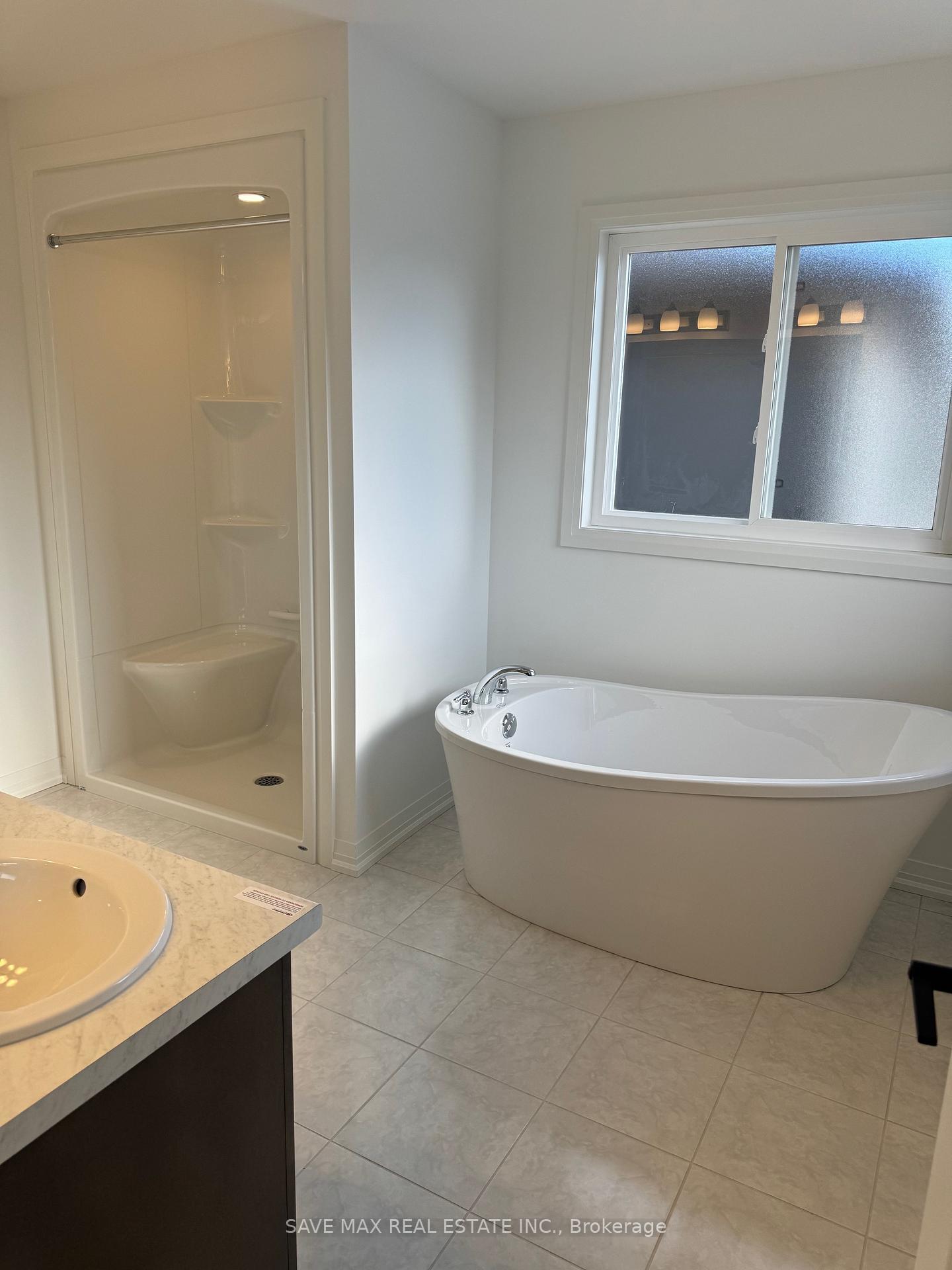 Photo 16 of 94 Acacia Road N, Pelham, Fonthill — HOMEH