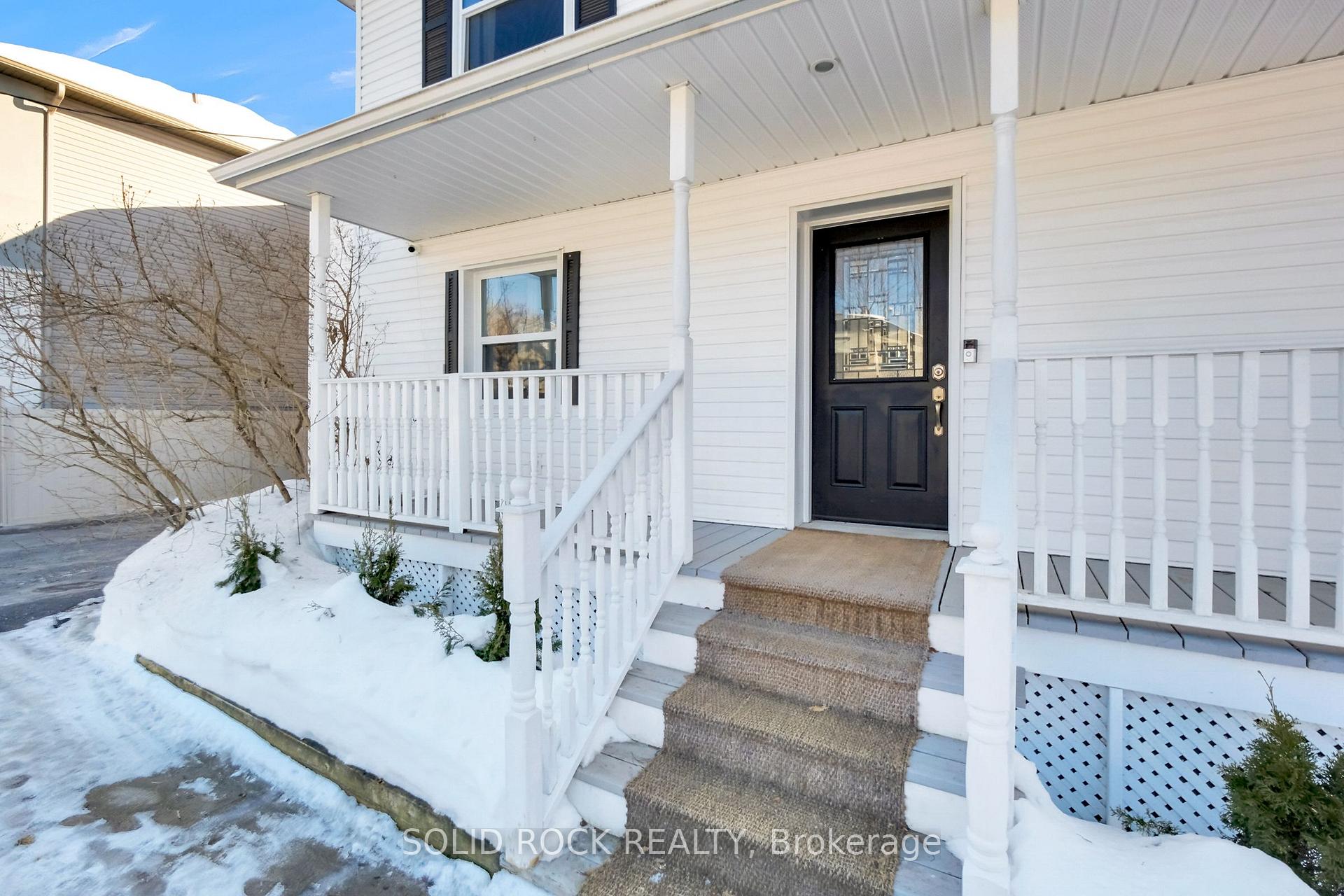 Photo 2 of 552 Mutual Street, Ottawa, Castle Heights — HOMEH