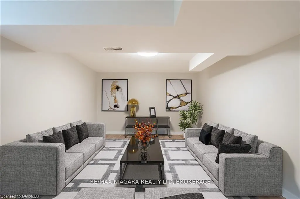Photo 1 of Unit LOWER, 7121 Dorchester Road, Niagara Falls, Arad/Fallsview — HOMEH