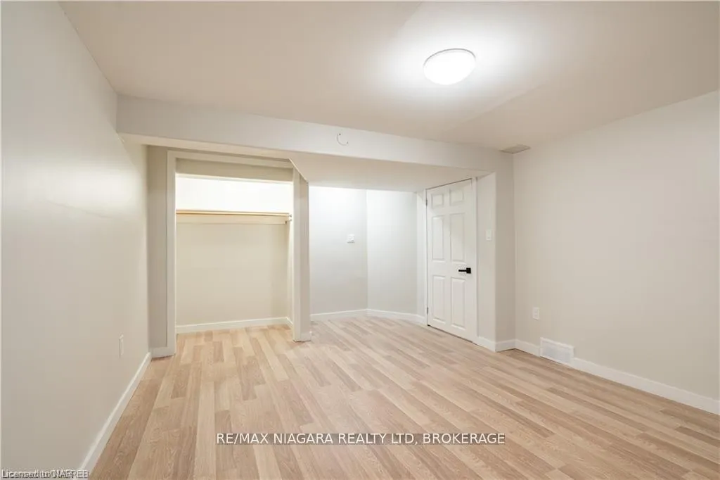 Photo 6 of Unit LOWER, 7121 Dorchester Road, Niagara Falls, Arad/Fallsview — HOMEH