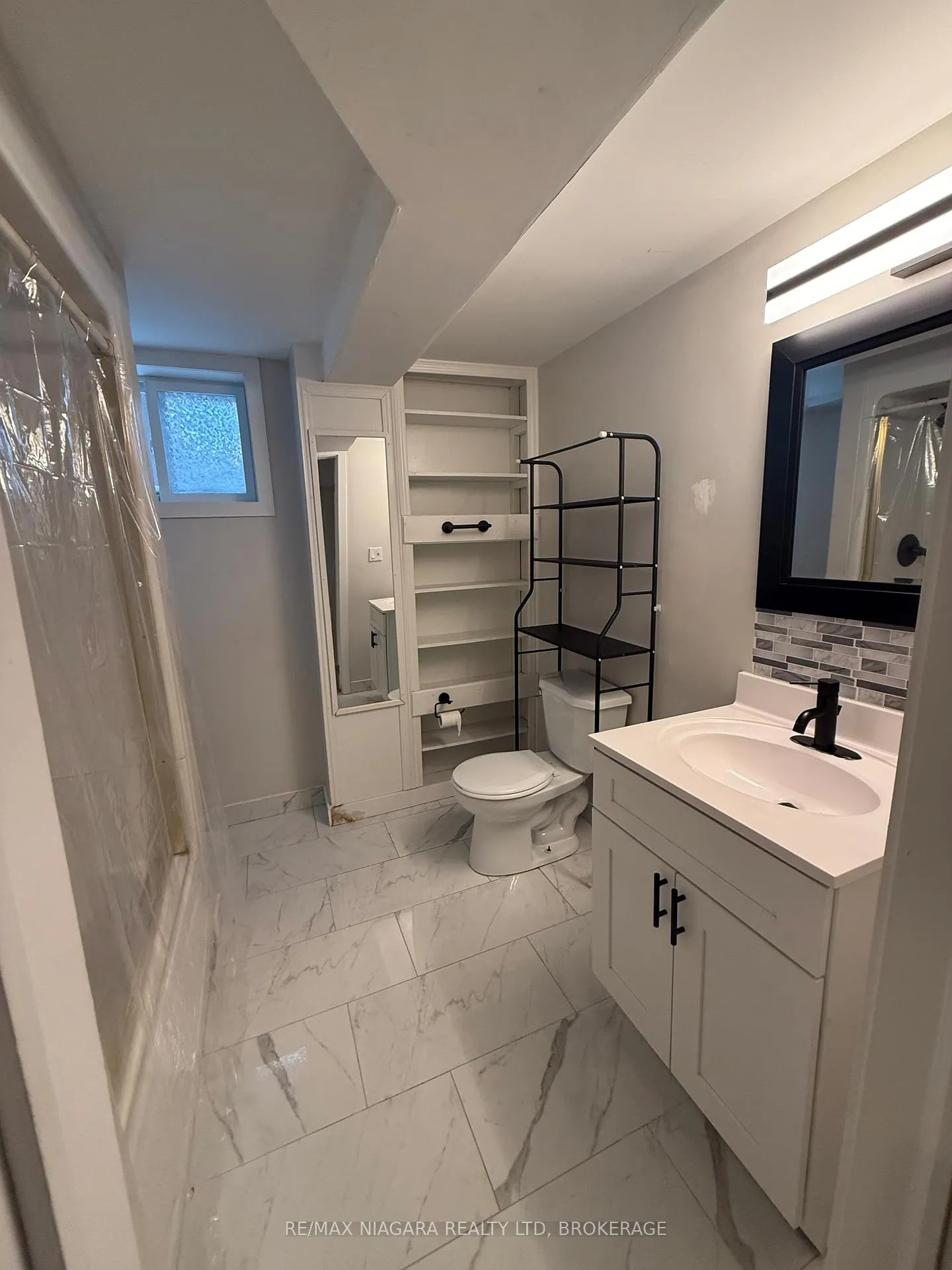 Photo 11 of Unit LOWER, 7121 Dorchester Road, Niagara Falls, Arad/Fallsview — HOMEH