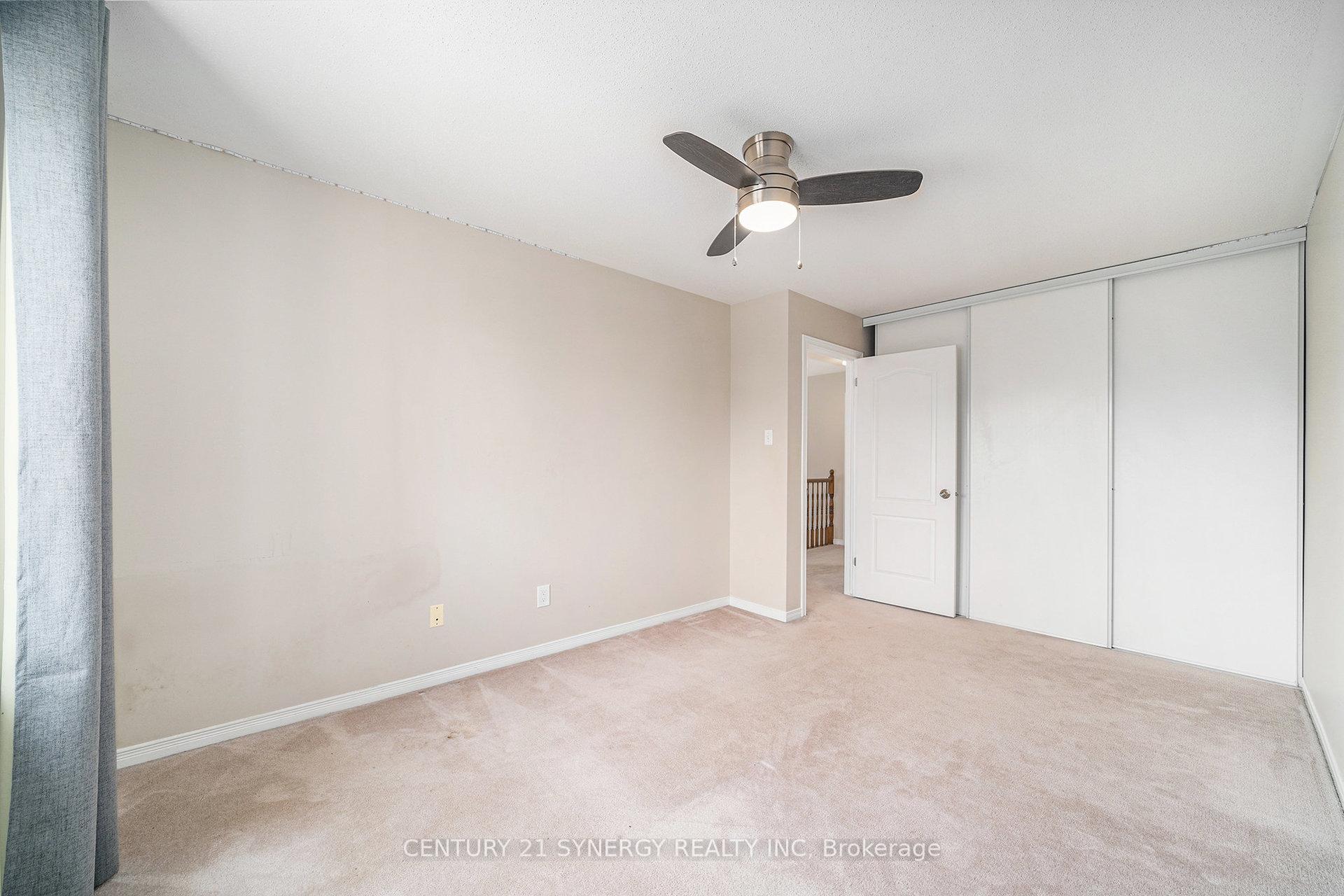 Photo 14 of 6065 Pineglade Crescent, Ottawa, Chapel Hill South - Orleans Village — HOMEH
