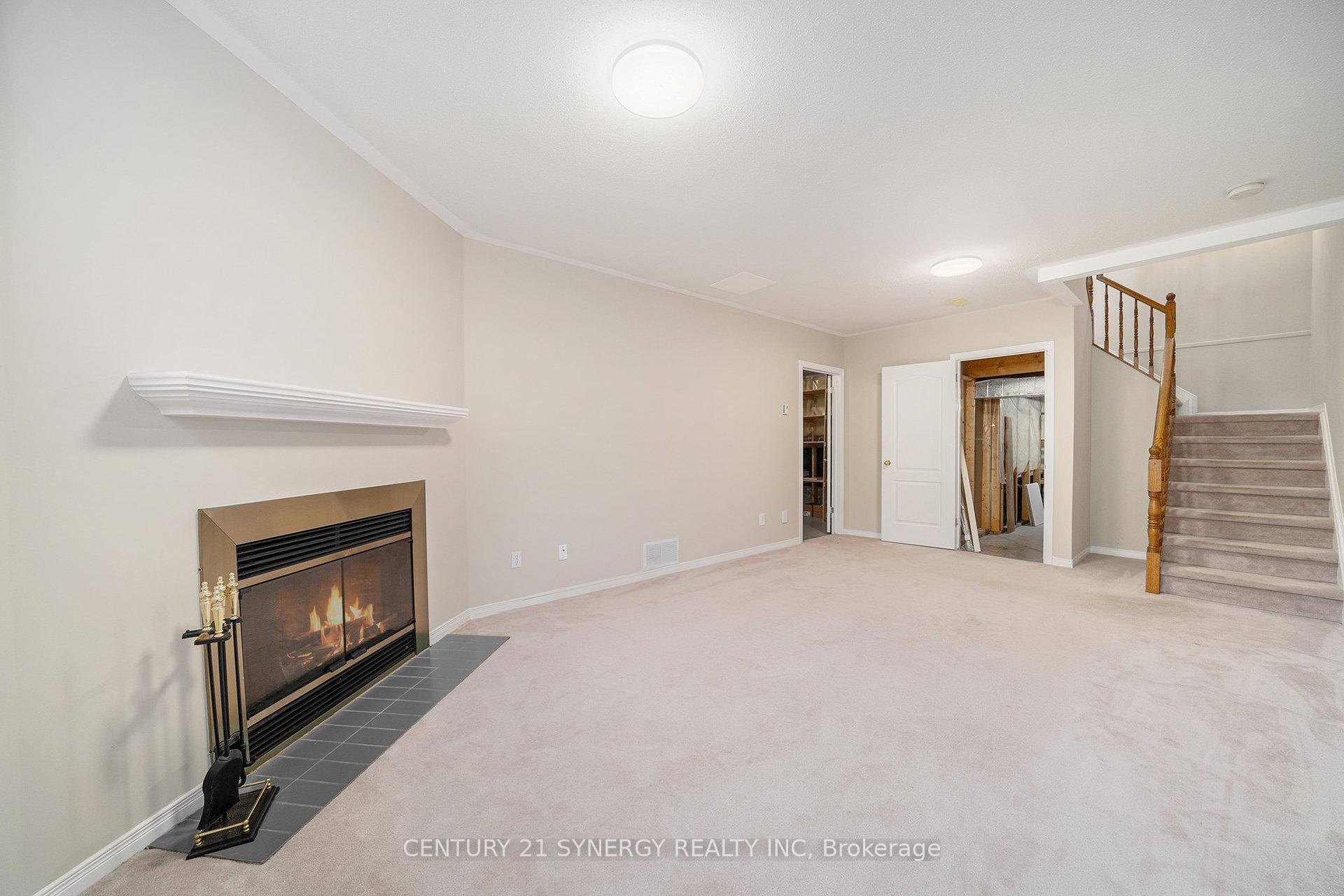 Photo 17 of 6065 Pineglade Crescent, Ottawa, Chapel Hill South - Orleans Village — HOMEH