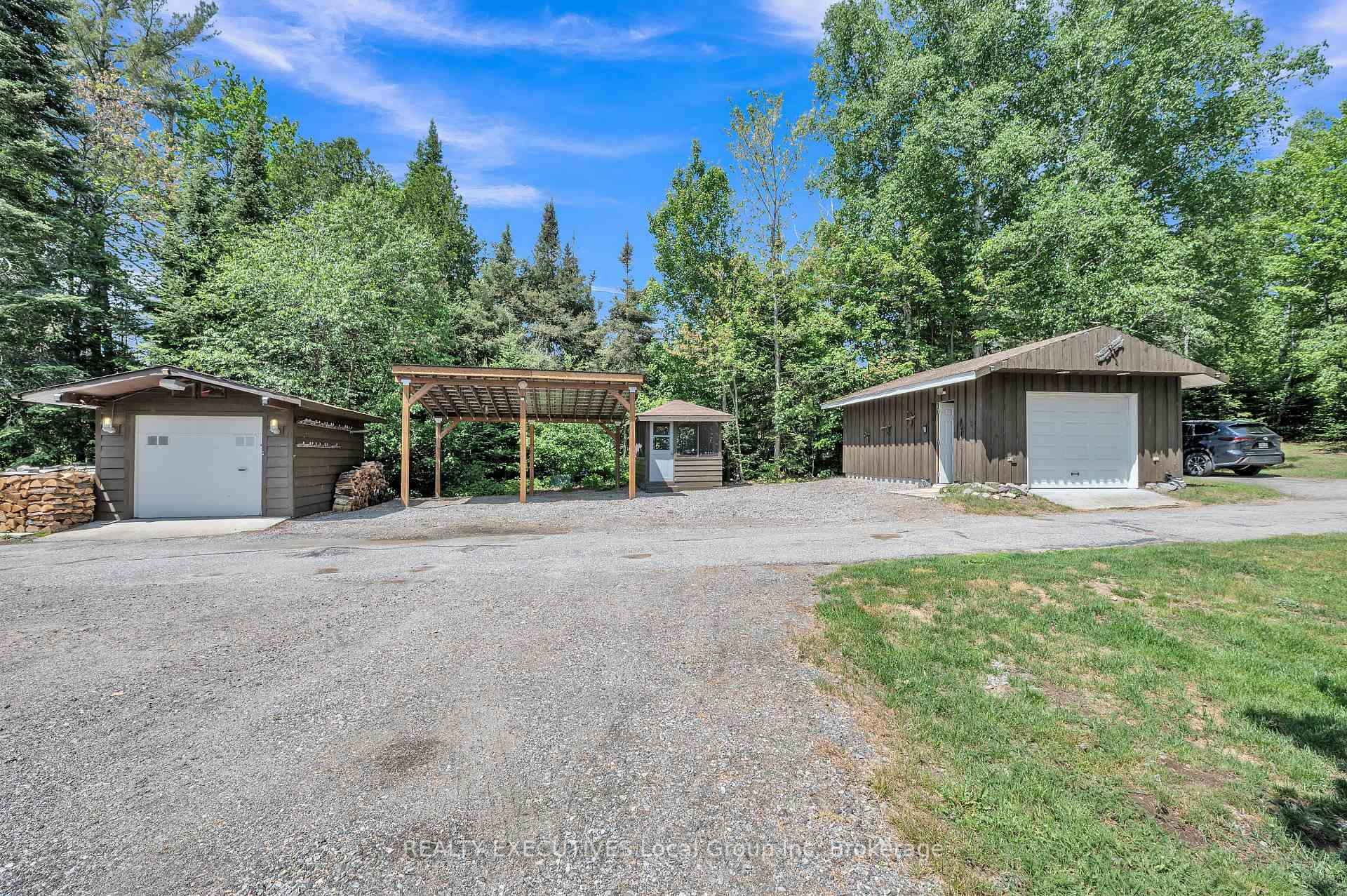 Photo 6 of 351-E Evergreen Road, North Bay, Airport — HOMEH