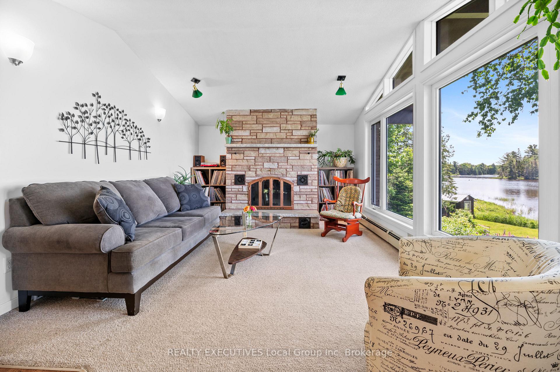 Photo 11 of 351-E Evergreen Road, North Bay, Airport — HOMEH