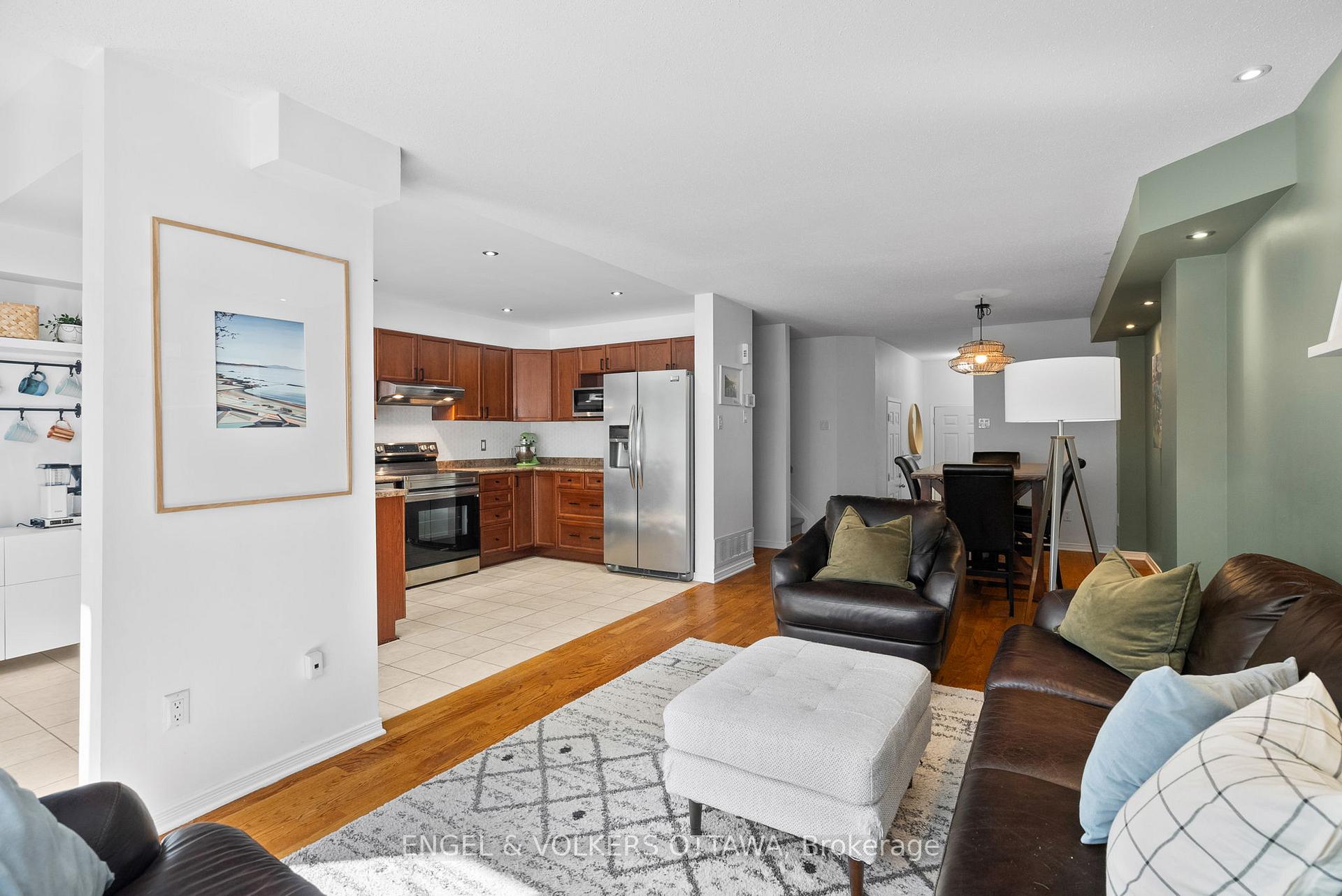 Photo 4 of 82 Cargrove, Ottawa, Carson Meadows — HOMEH