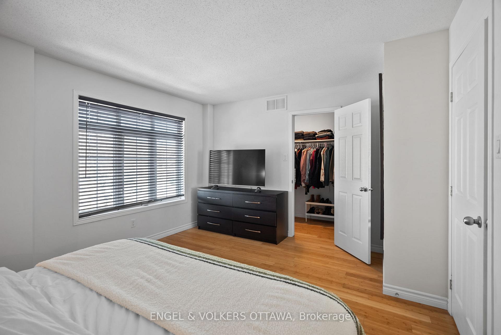 Photo 13 of 82 Cargrove, Ottawa, Carson Meadows — HOMEH