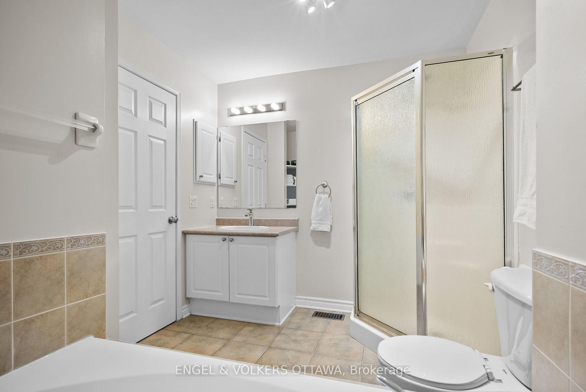 Photo 18 of 82 Cargrove, Ottawa, Carson Meadows — HOMEH