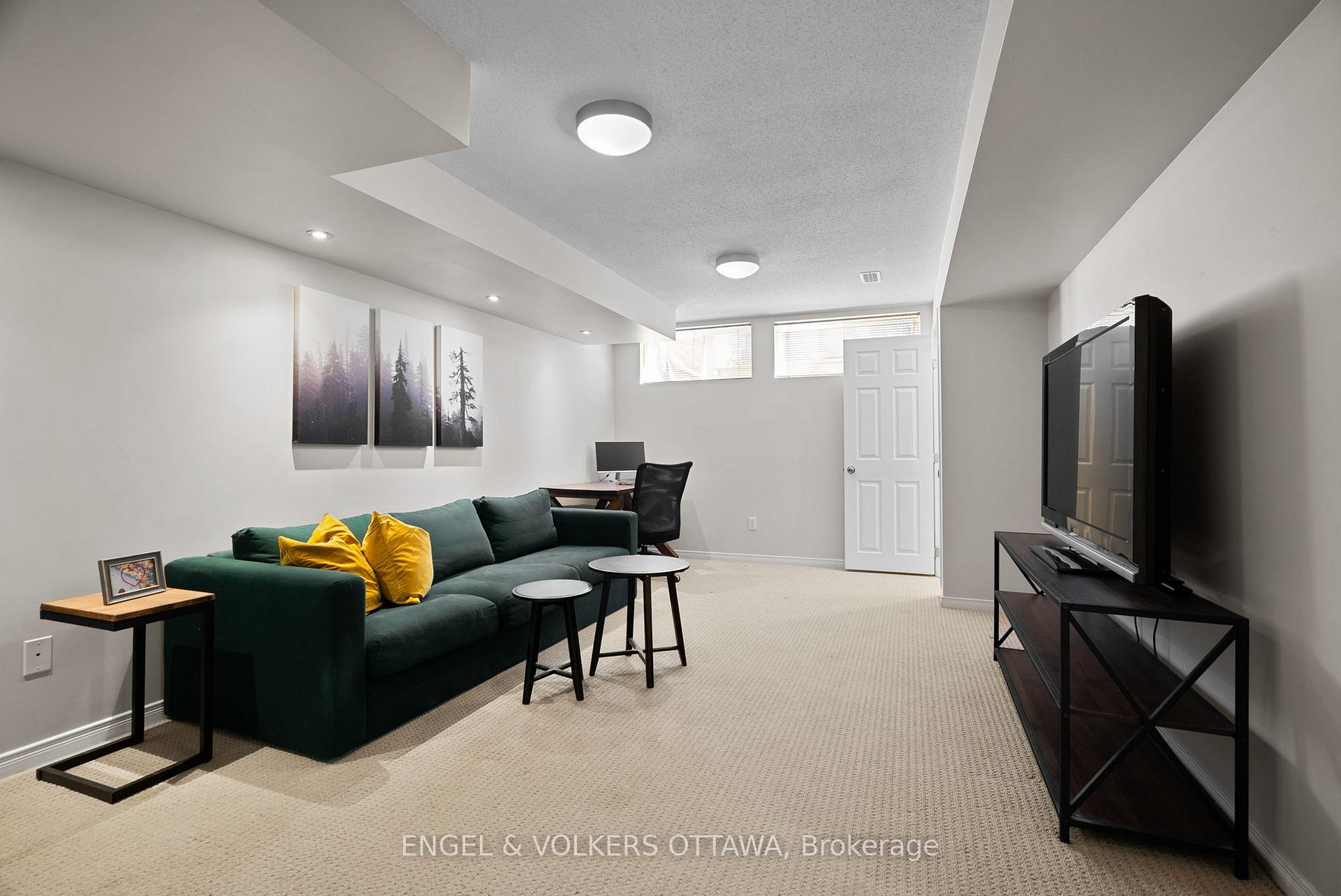 Photo 20 of 82 Cargrove, Ottawa, Carson Meadows — HOMEH