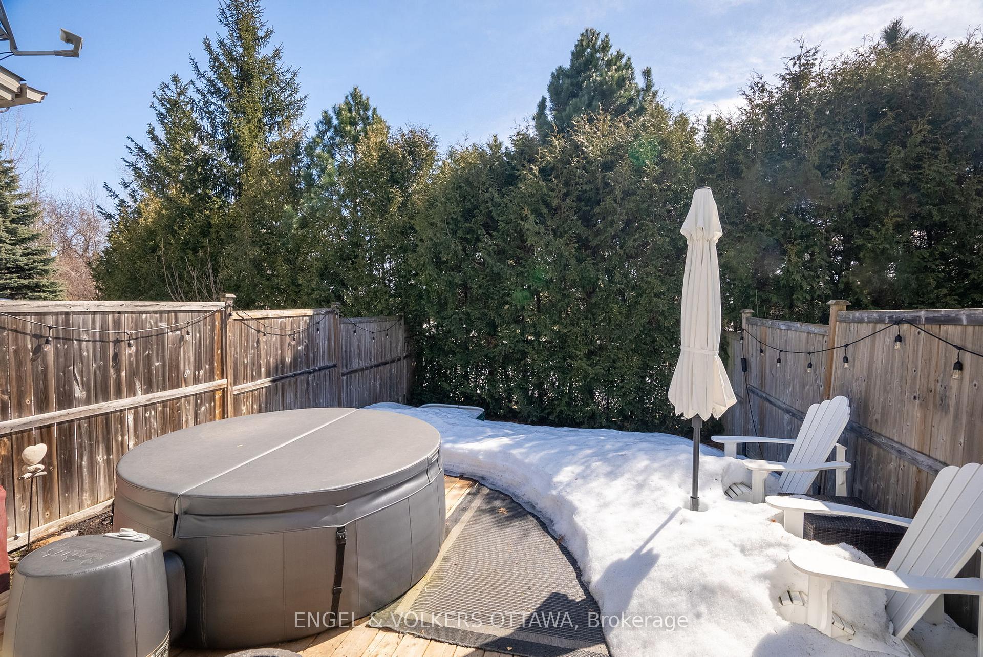 Photo 25 of 82 Cargrove, Ottawa, Carson Meadows — HOMEH