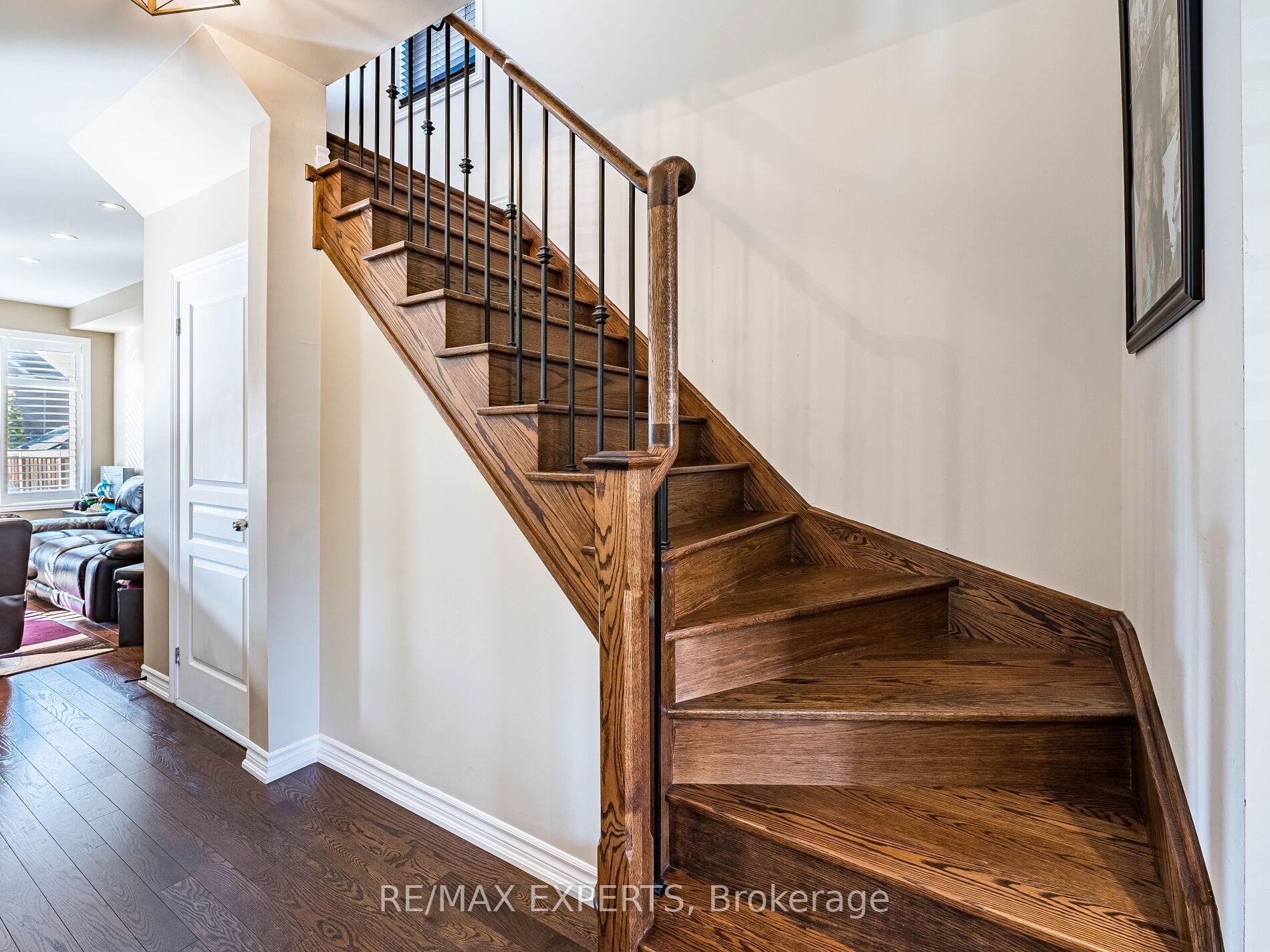 Photo 9 of 46 Jackson Drive, New Tecumseth, Tottenham — HOMEH