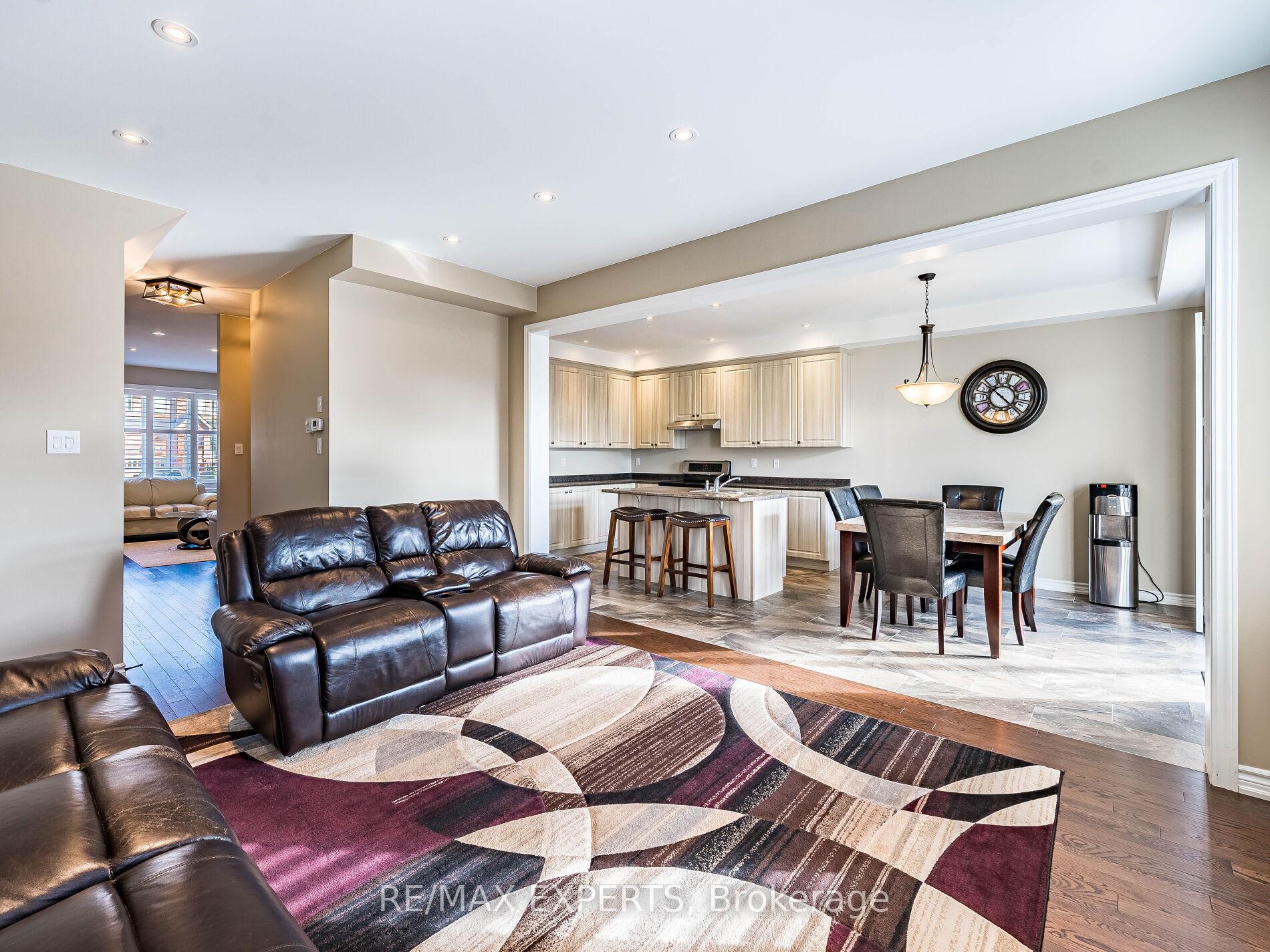 Photo 13 of 46 Jackson Drive, New Tecumseth, Tottenham — HOMEH