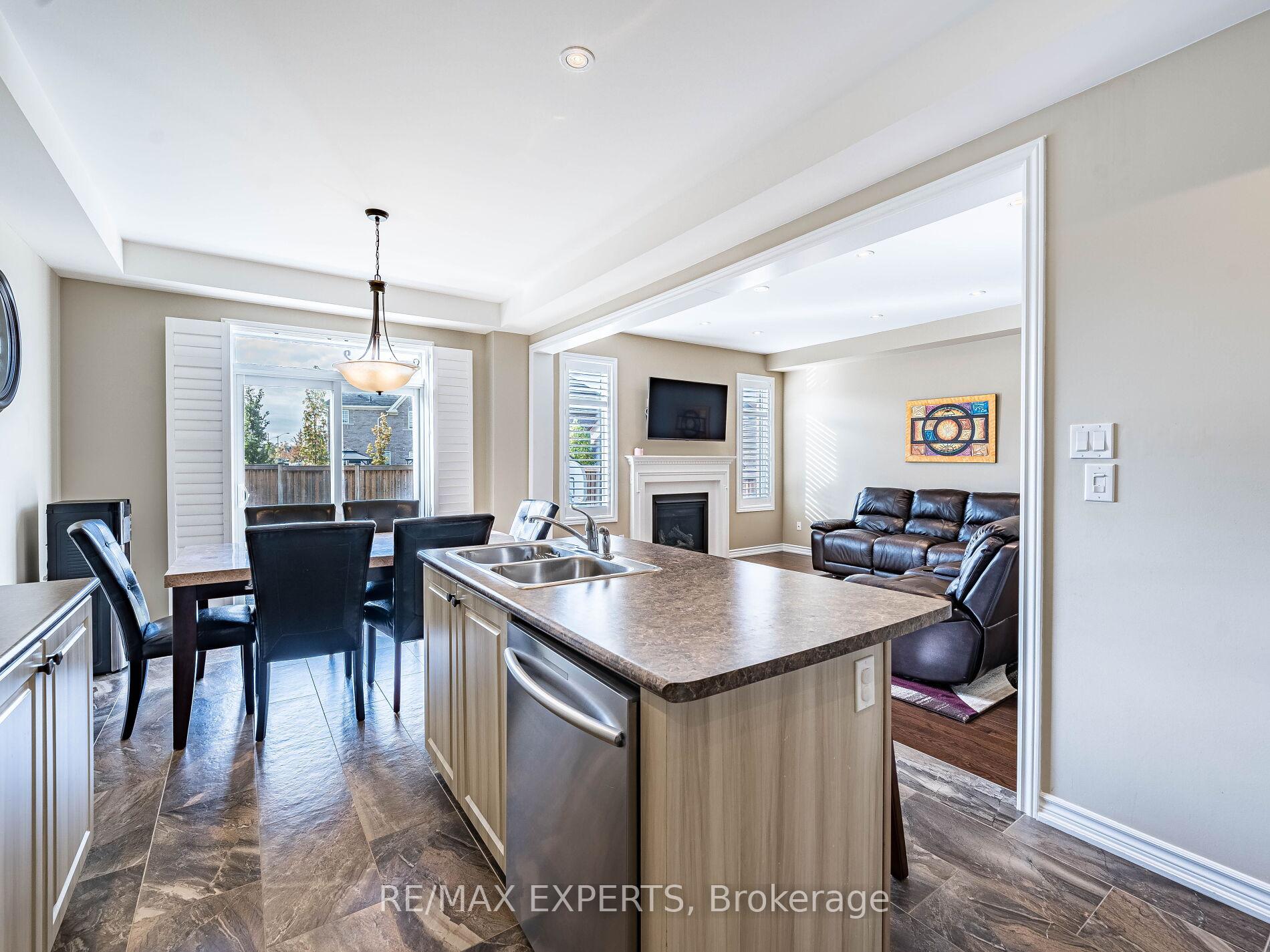 Photo 19 of 46 Jackson Drive, New Tecumseth, Tottenham — HOMEH