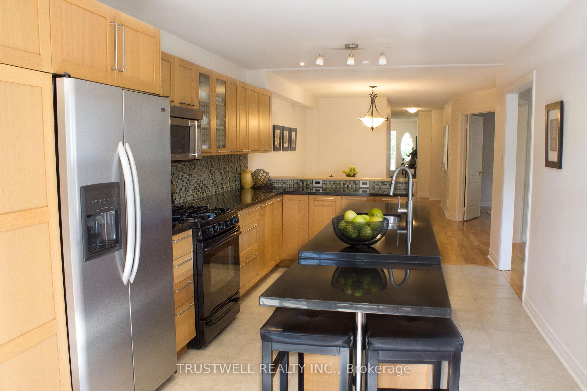 Photo 6 of 23 Wilson Street, Markham, Old Markham Village — HOMEH