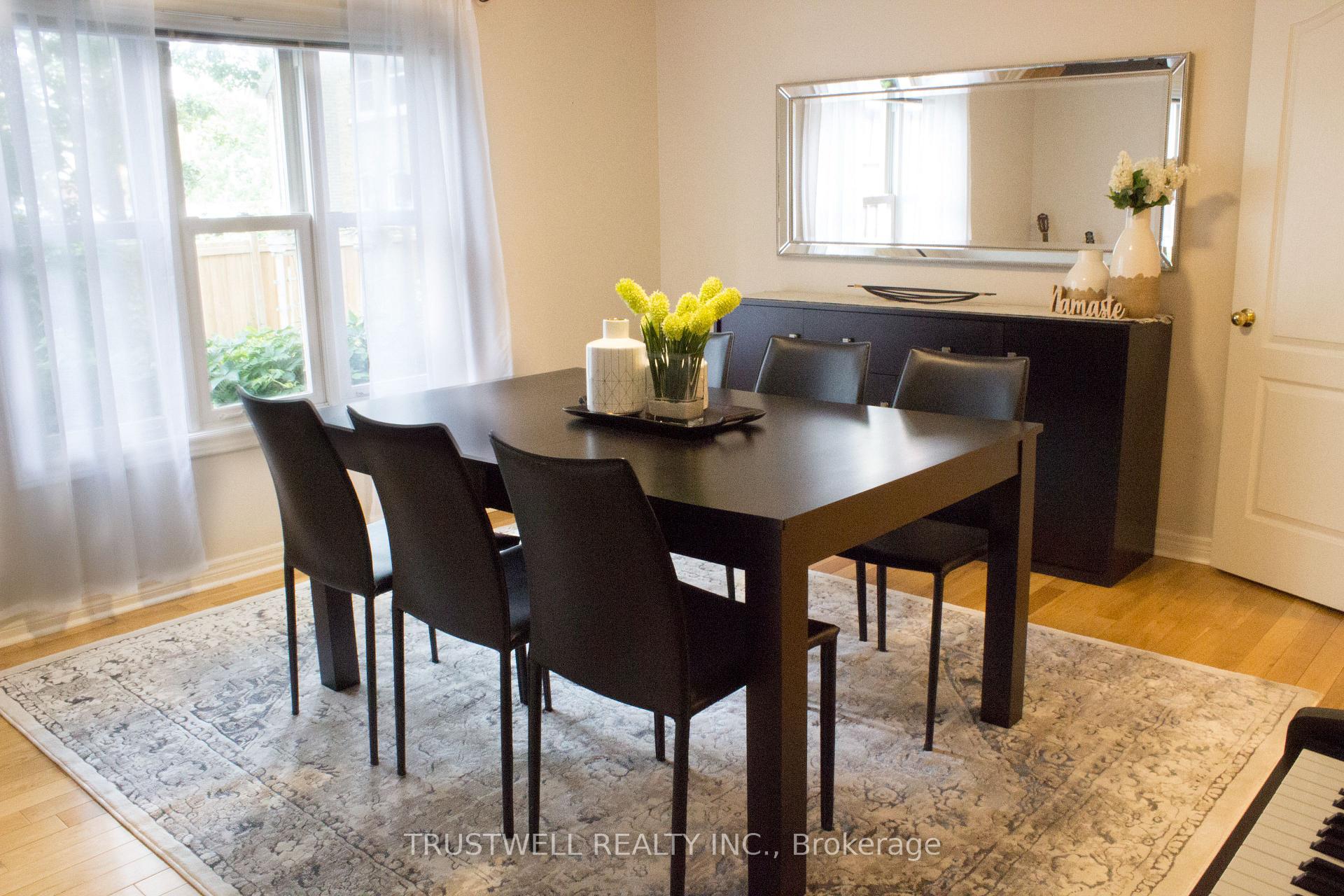Photo 9 of 23 Wilson Street, Markham, Old Markham Village — HOMEH