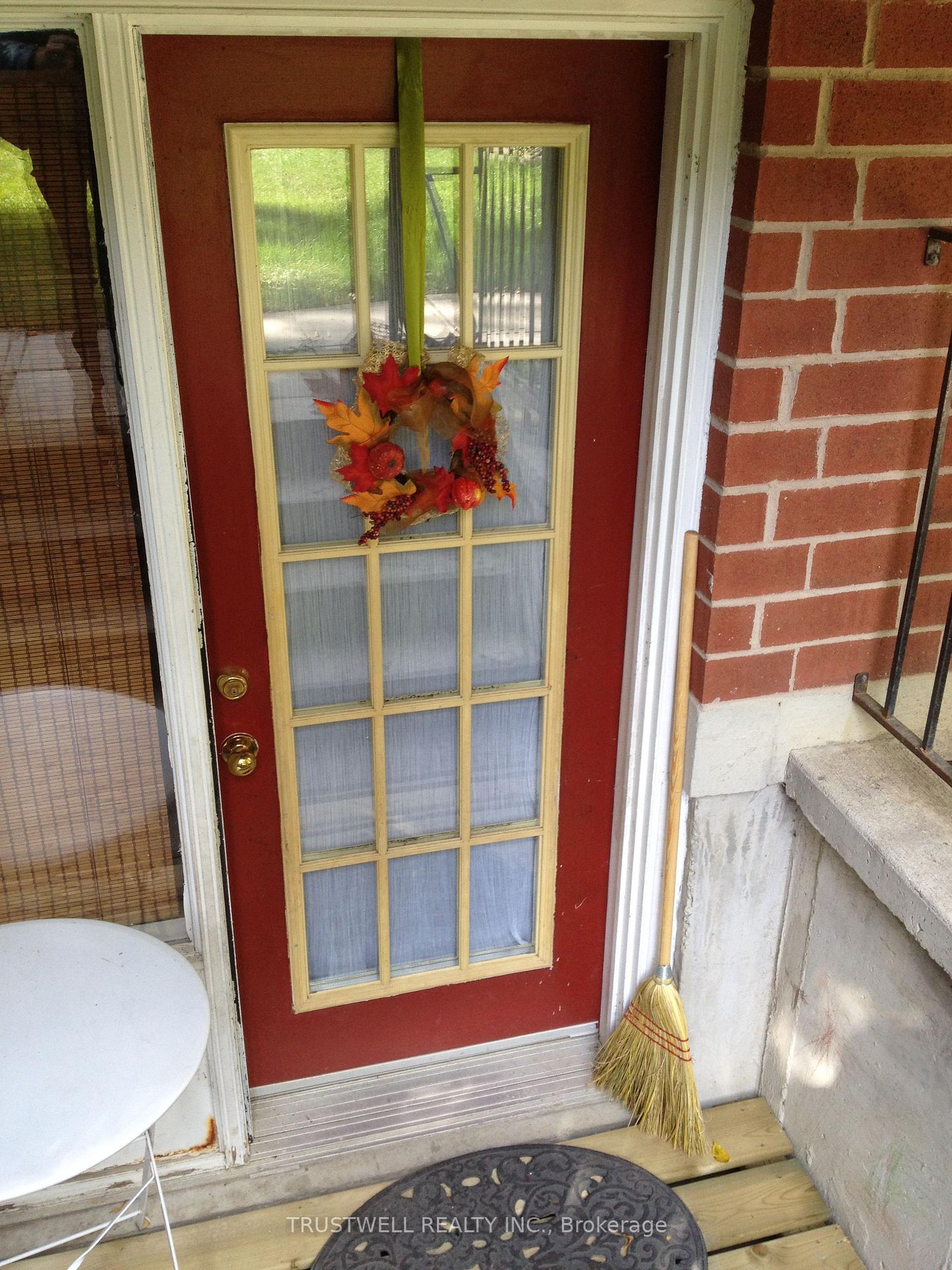 Photo 16 of 23 Wilson Street, Markham, Old Markham Village — HOMEH