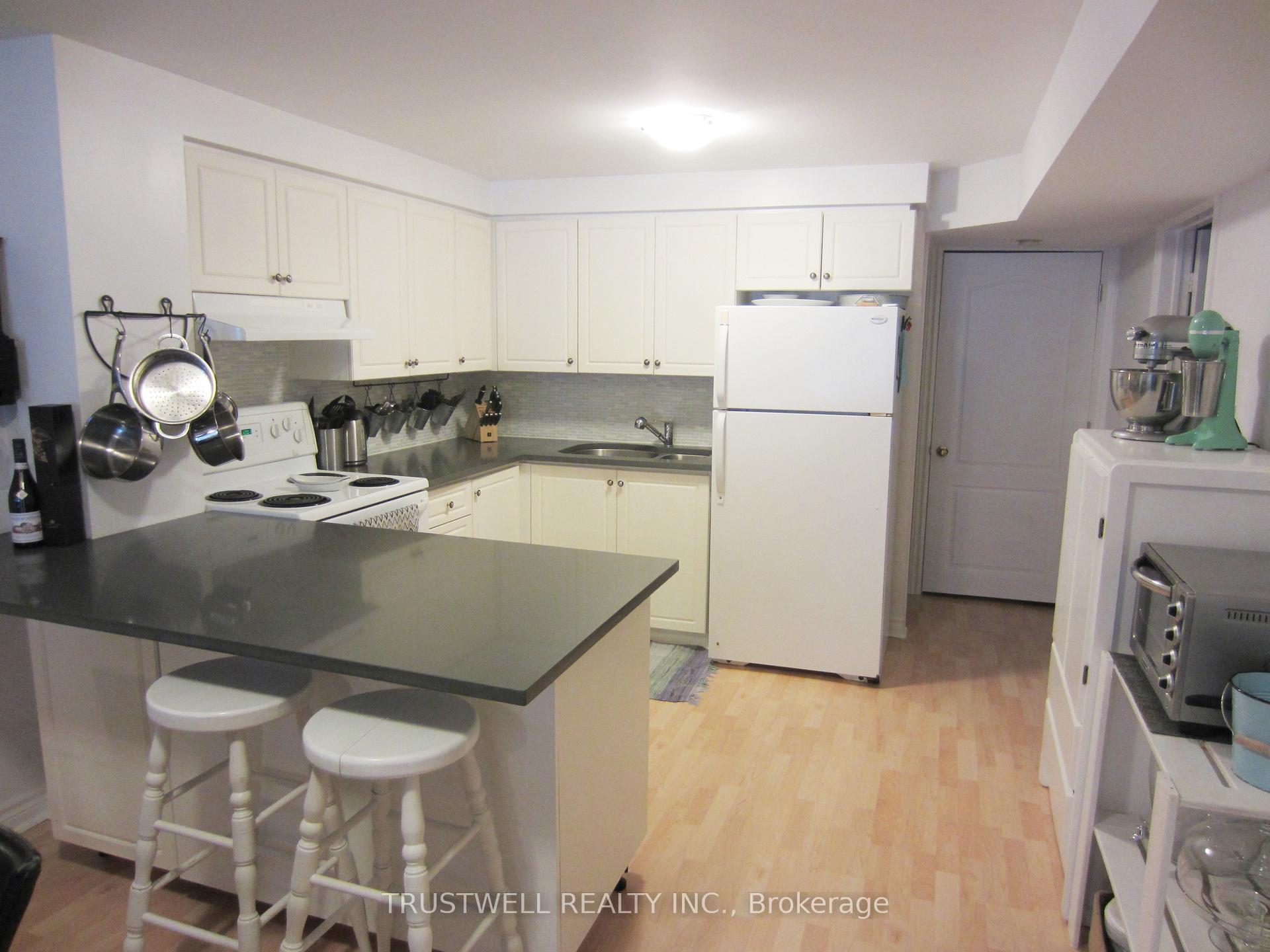Photo 19 of 23 Wilson Street, Markham, Old Markham Village — HOMEH