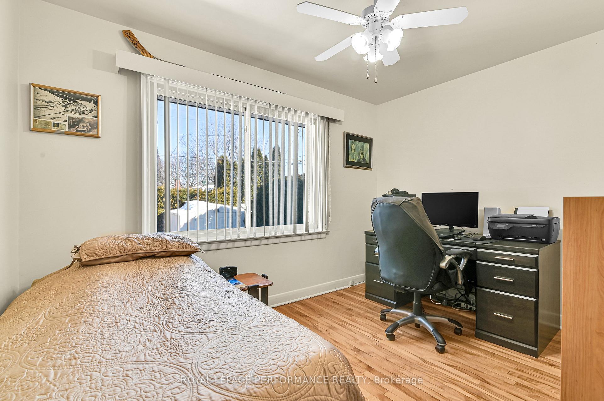 Photo 15 of 327 Fullerton Avenue, Ottawa, Overbrook/Castle Heights — HOMEH