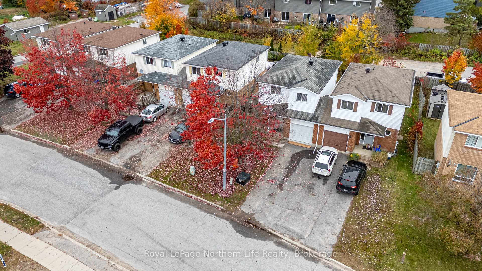 Photo 5 of 348 Champlain Street, North Bay, College Heights — HOMEH