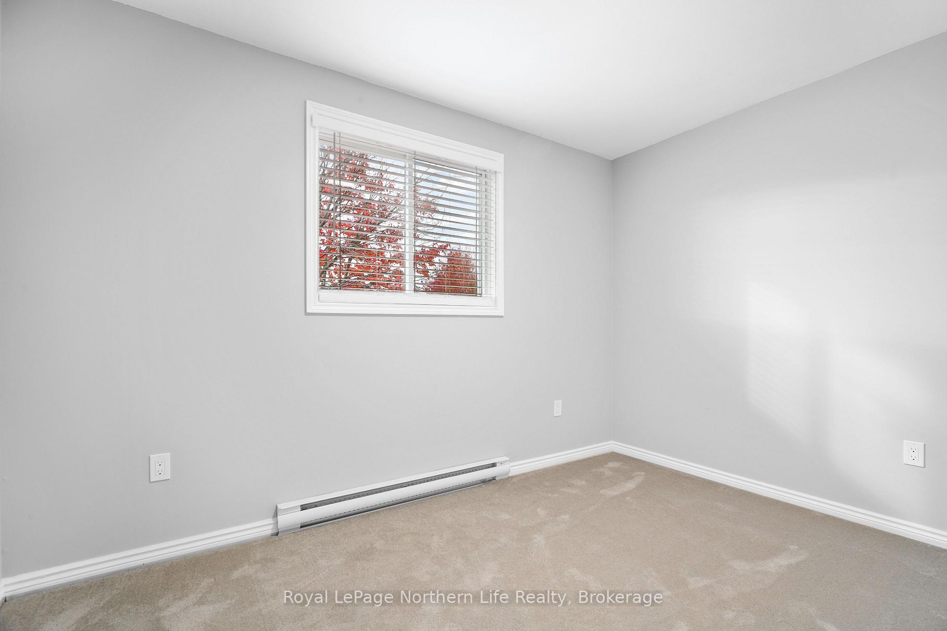 Photo 23 of 348 Champlain Street, North Bay, College Heights — HOMEH