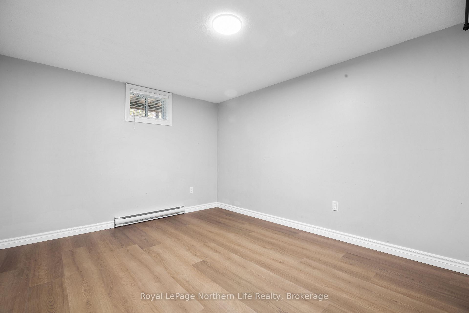 Photo 34 of 348 Champlain Street, North Bay, College Heights — HOMEH