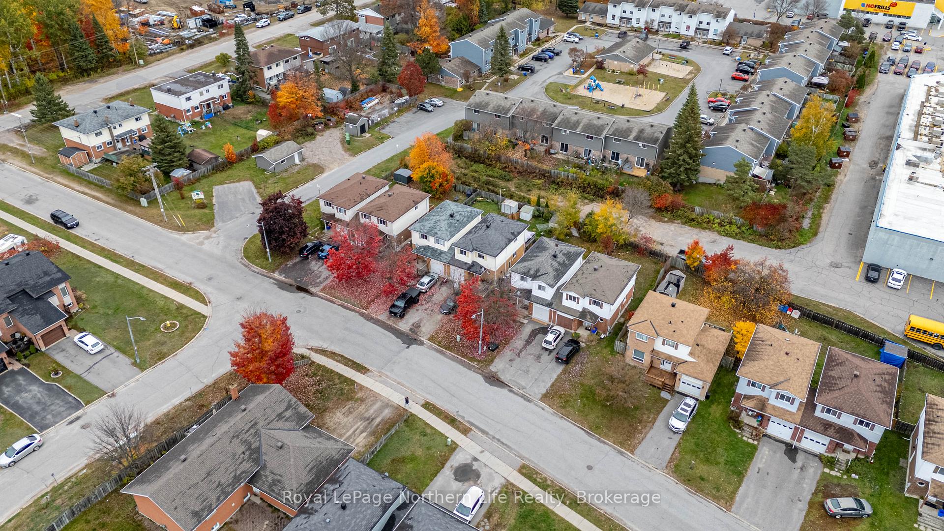 Photo 42 of 348 Champlain Street, North Bay, College Heights — HOMEH