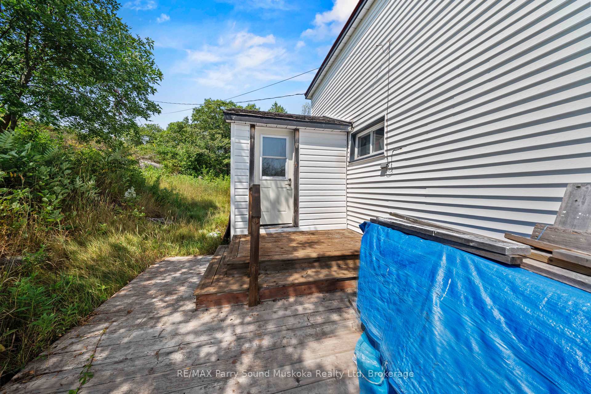 Photo 14 of 1027 Riverside Drive, Parry Sound Remote Area, Wallbridge — HOMEH