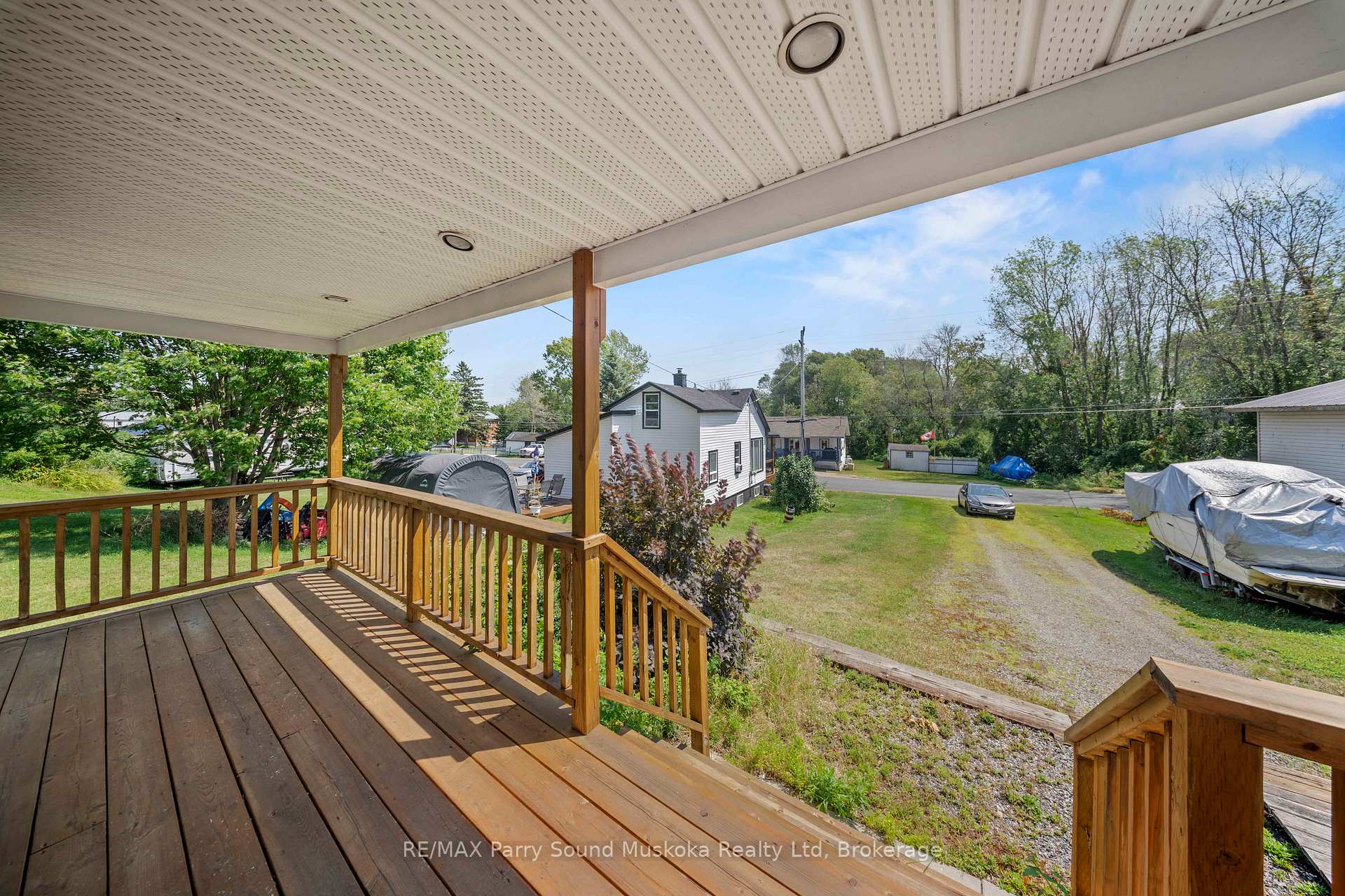 Photo 23 of 1027 Riverside Drive, Parry Sound Remote Area, Wallbridge — HOMEH