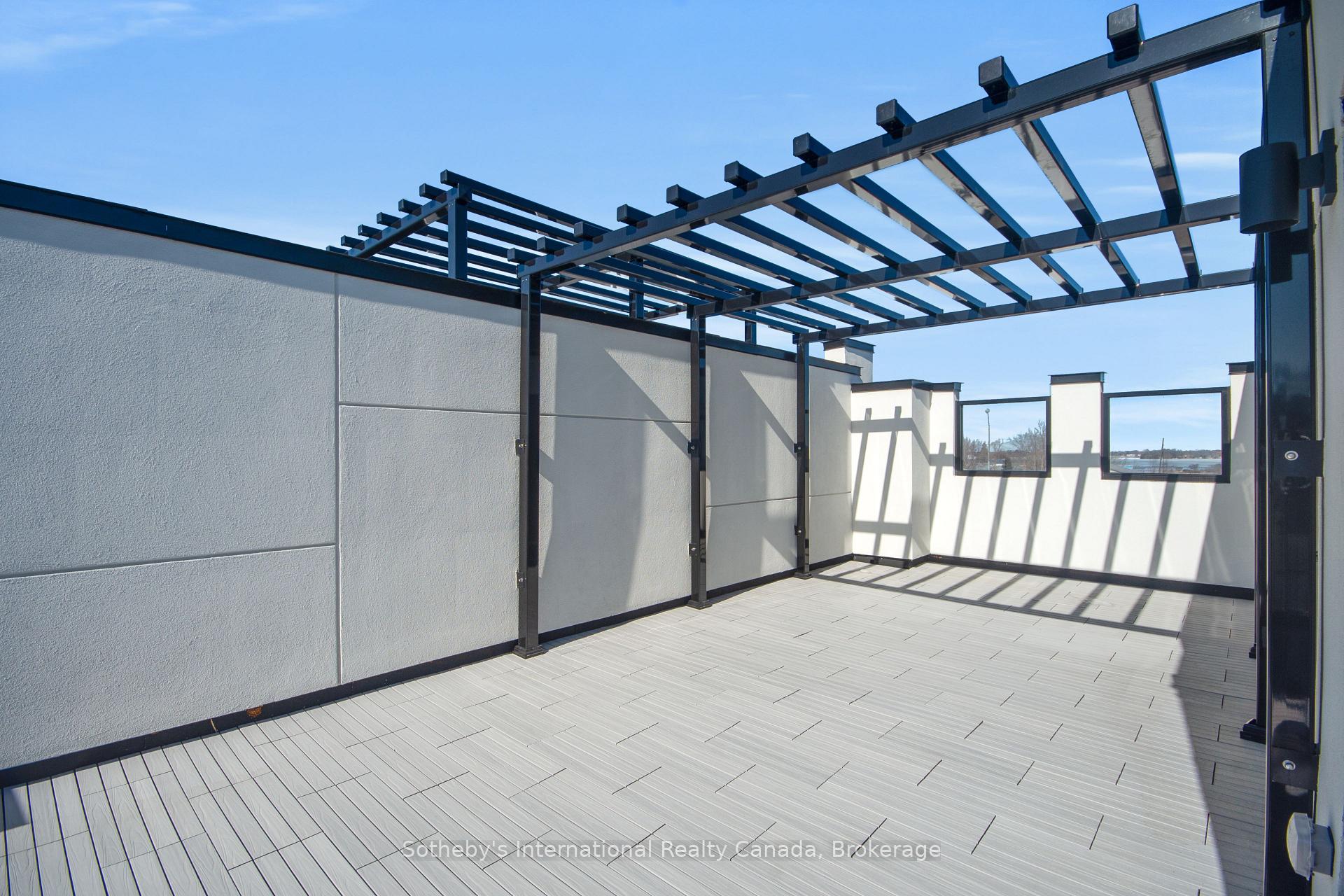 Photo 19 of 19 Mariner'S Pier Way, Orillia — HOMEH