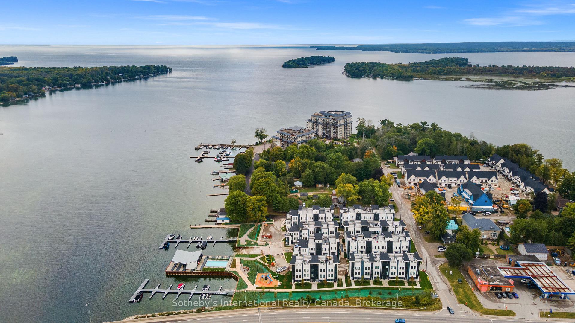 Photo 27 of 19 Mariner'S Pier Way, Orillia — HOMEH