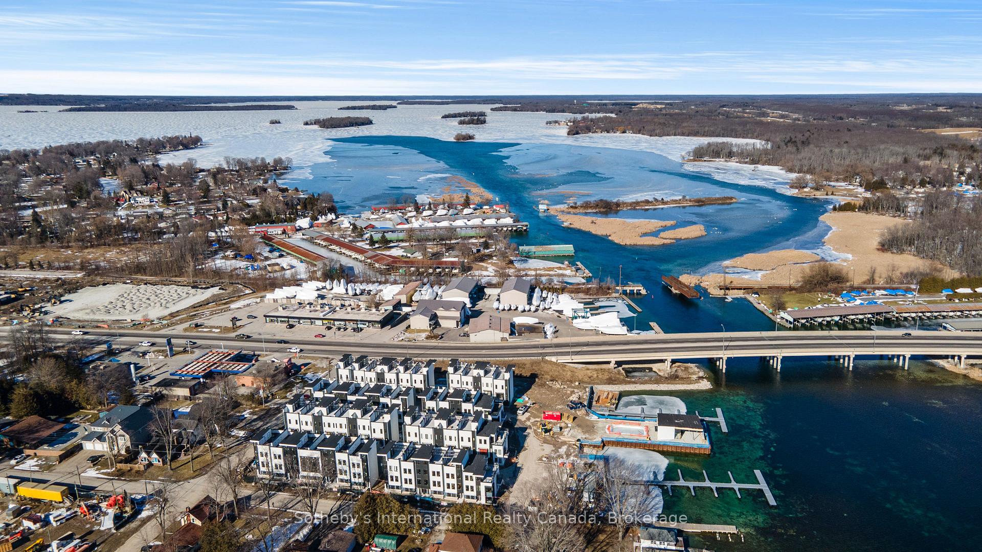 Photo 28 of 19 Mariner'S Pier Way, Orillia — HOMEH