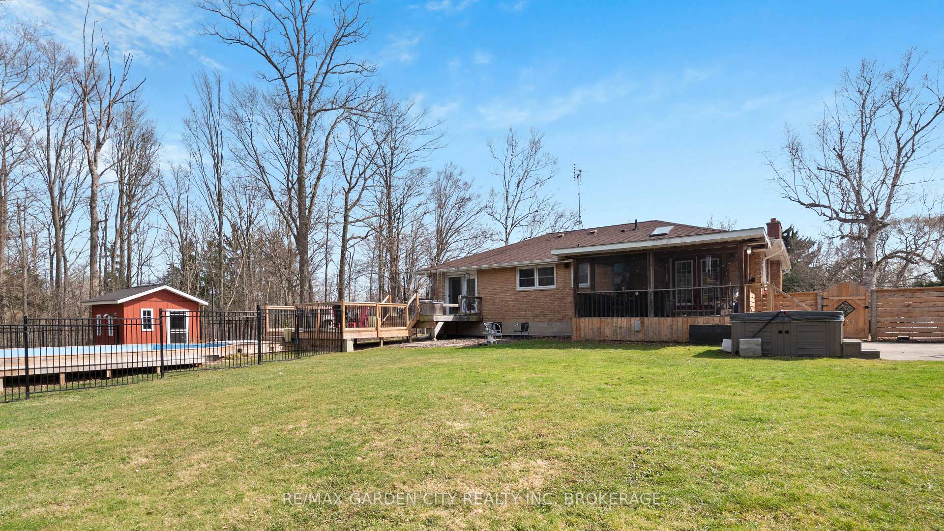 Photo 35 of 851 Hwy 20 W, Pelham, North Pelham — HOMEH