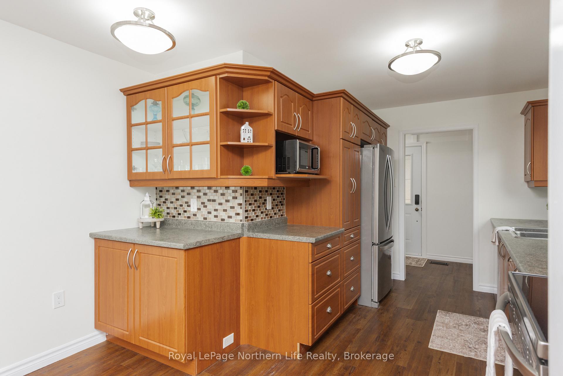 Photo 16 of 300 Leonard Street, North Bay, College Heights — HOMEH