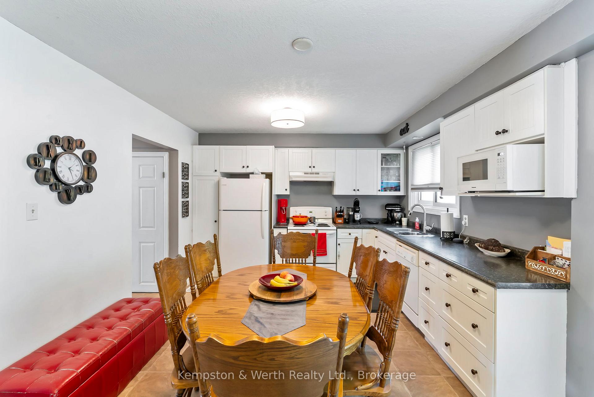 Photo 12 of 721 John Street W, North Perth, Listowel — HOMEH