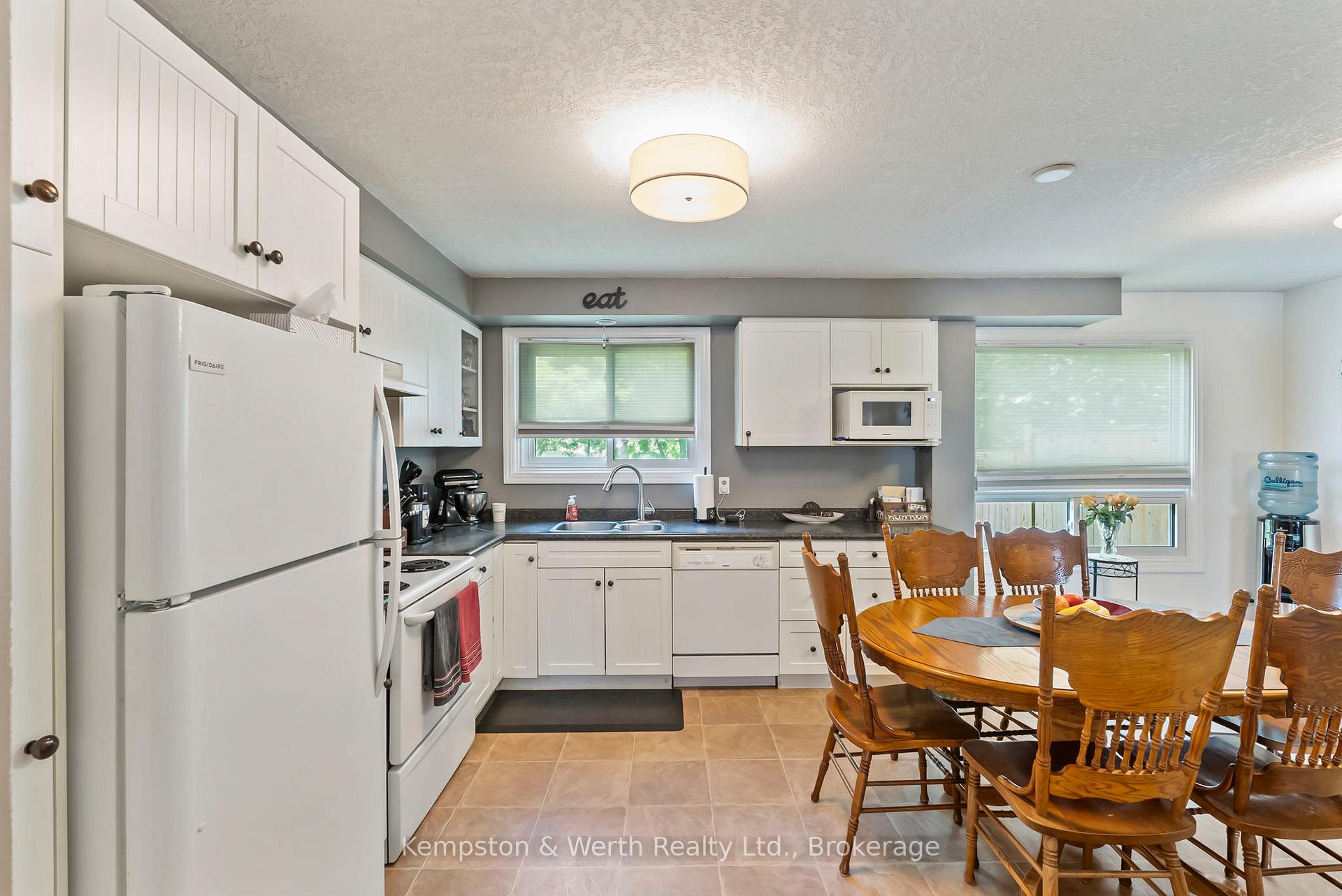 Photo 14 of 721 John Street W, North Perth, Listowel — HOMEH