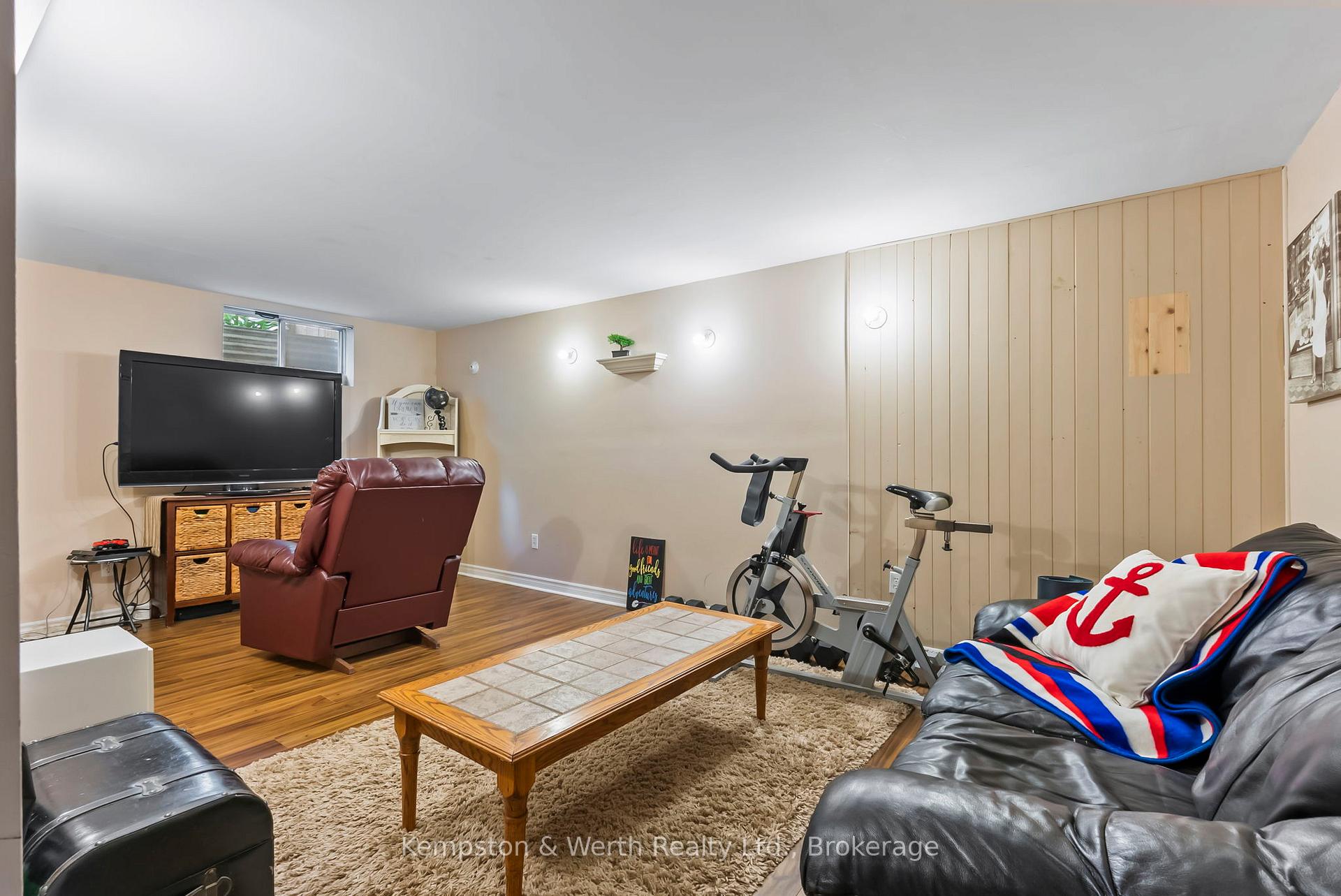 Photo 27 of 721 John Street W, North Perth, Listowel — HOMEH