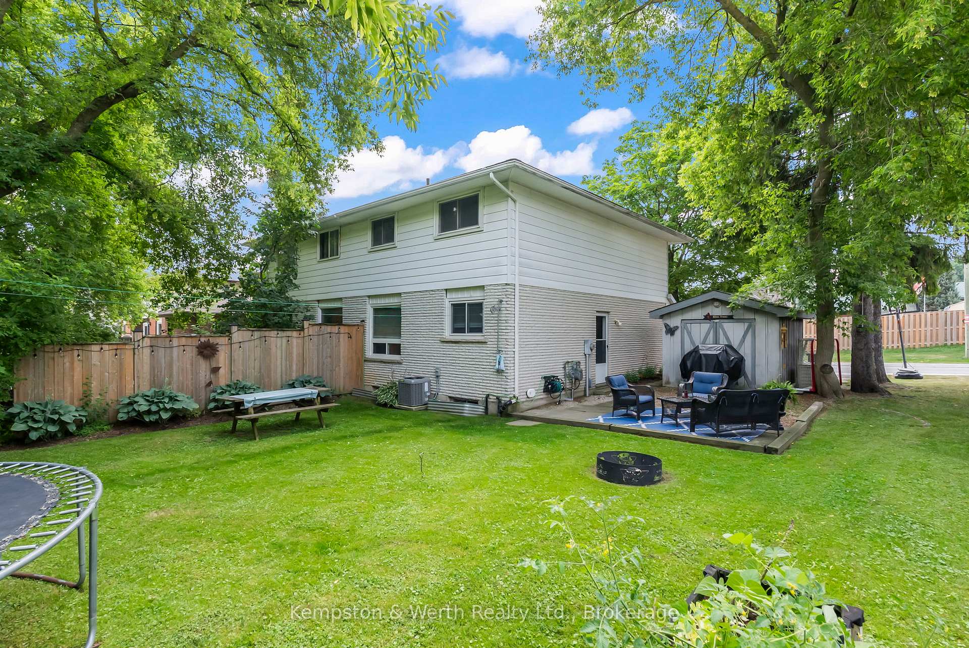 Photo 32 of 721 John Street W, North Perth, Listowel — HOMEH