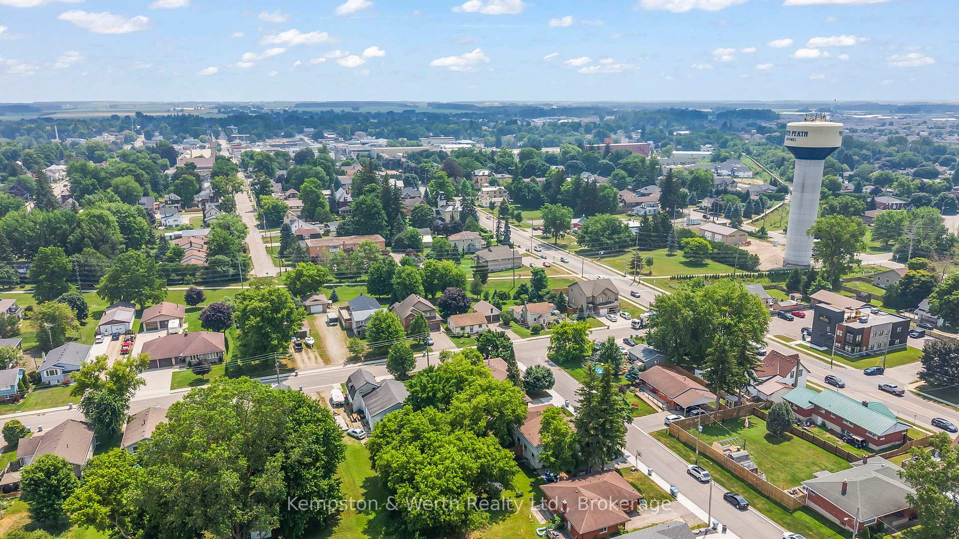 Photo 38 of 721 John Street W, North Perth, Listowel — HOMEH