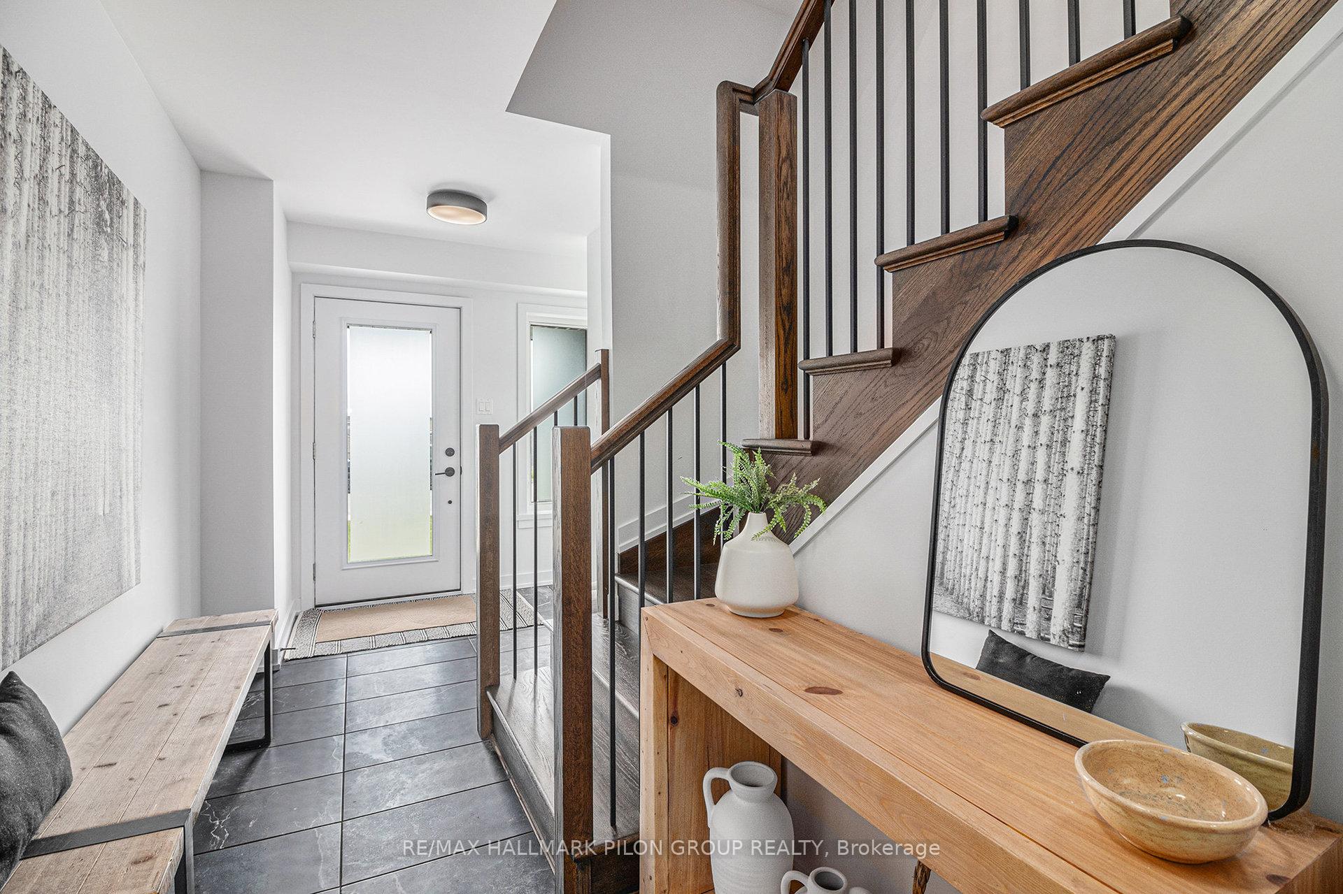 Photo 3 of 1792 Crux Road, Ottawa, Mer Bleue/Bradley Estates/Anderson Park — HOMEH
