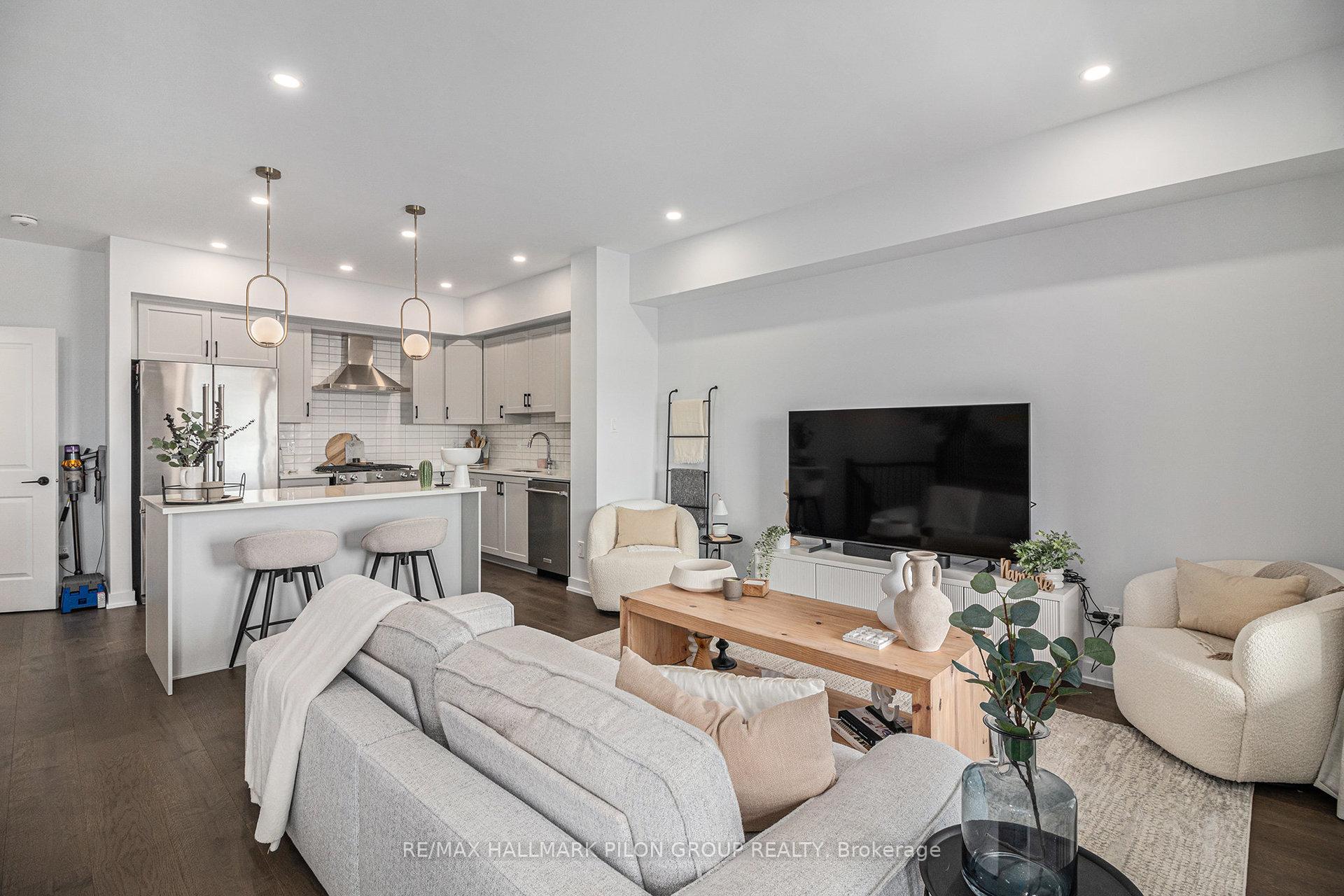 Photo 7 of 1792 Crux Road, Ottawa, Mer Bleue/Bradley Estates/Anderson Park — HOMEH