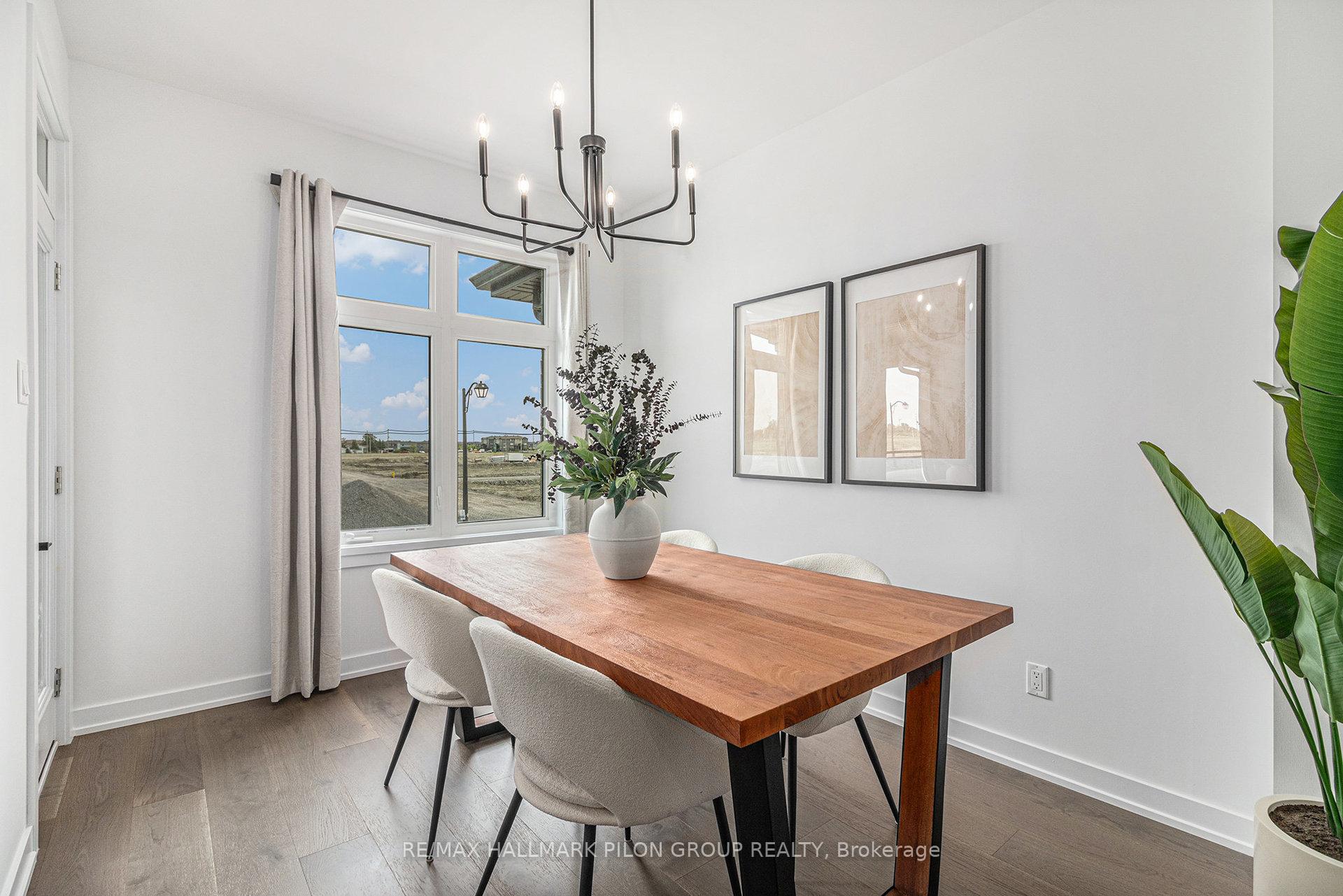 Photo 8 of 1792 Crux Road, Ottawa, Mer Bleue/Bradley Estates/Anderson Park — HOMEH